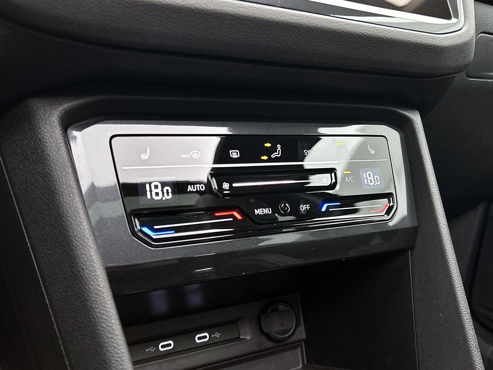 Volkswagen Tiguan 1.5 TSI R-Line Business+