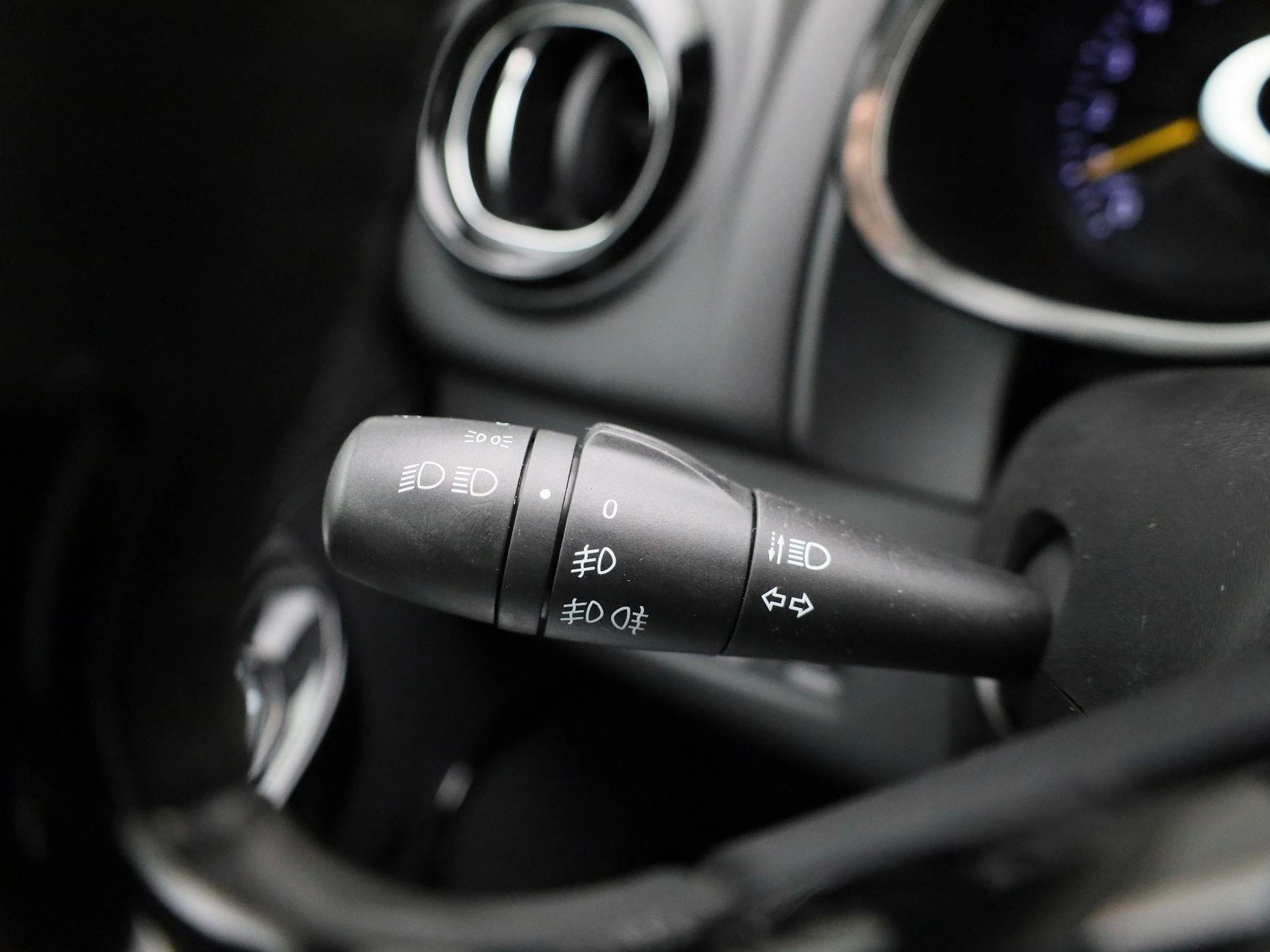 Renault-Clio-image-20