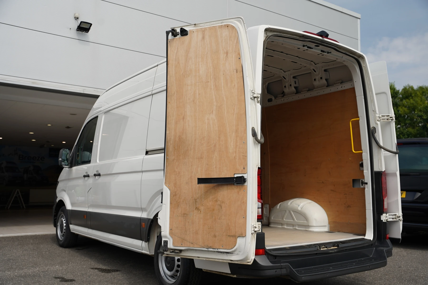 Volkswagen-Crafter-image-35