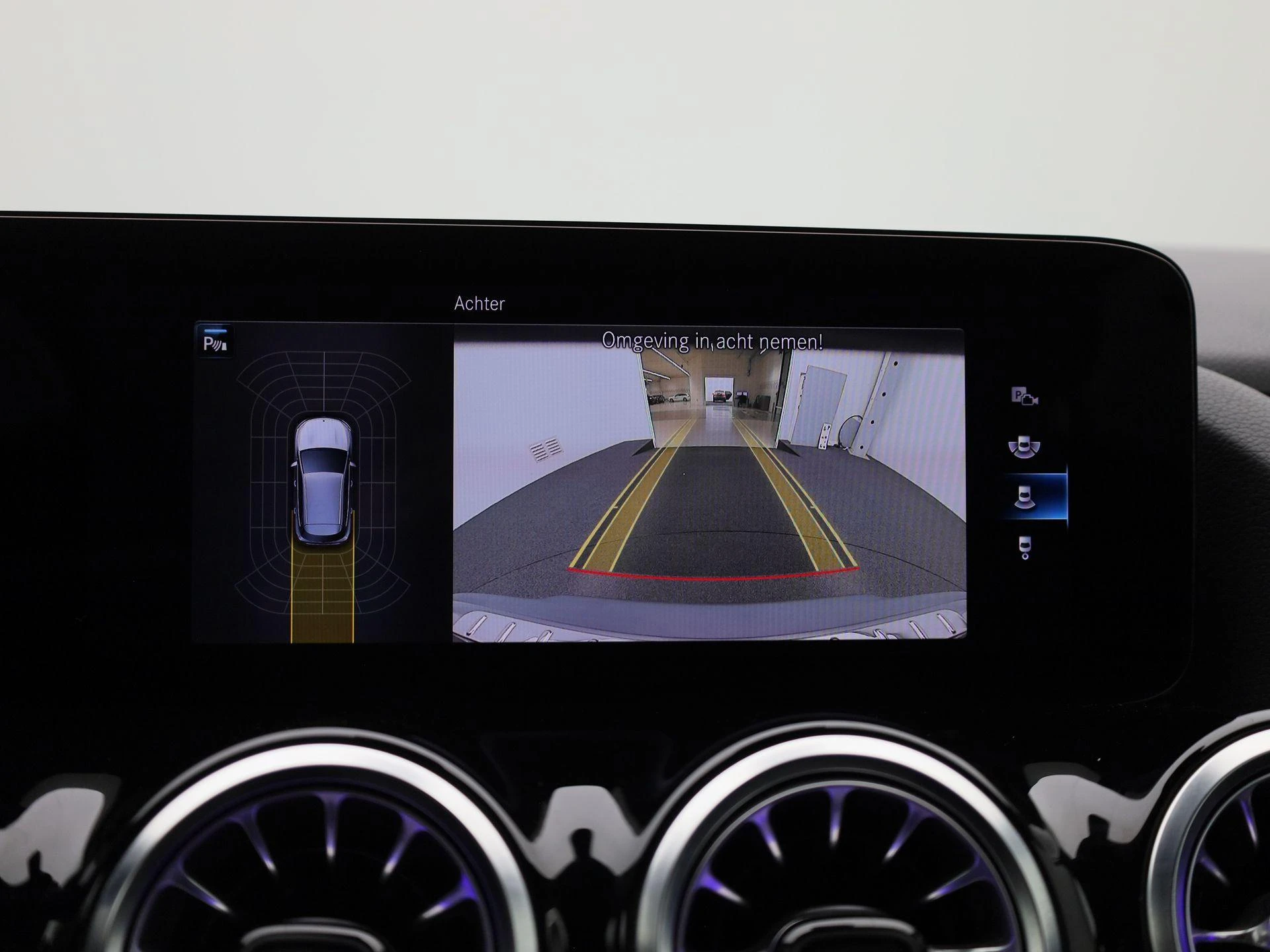 Mercedes-Benz-EQA-image-31