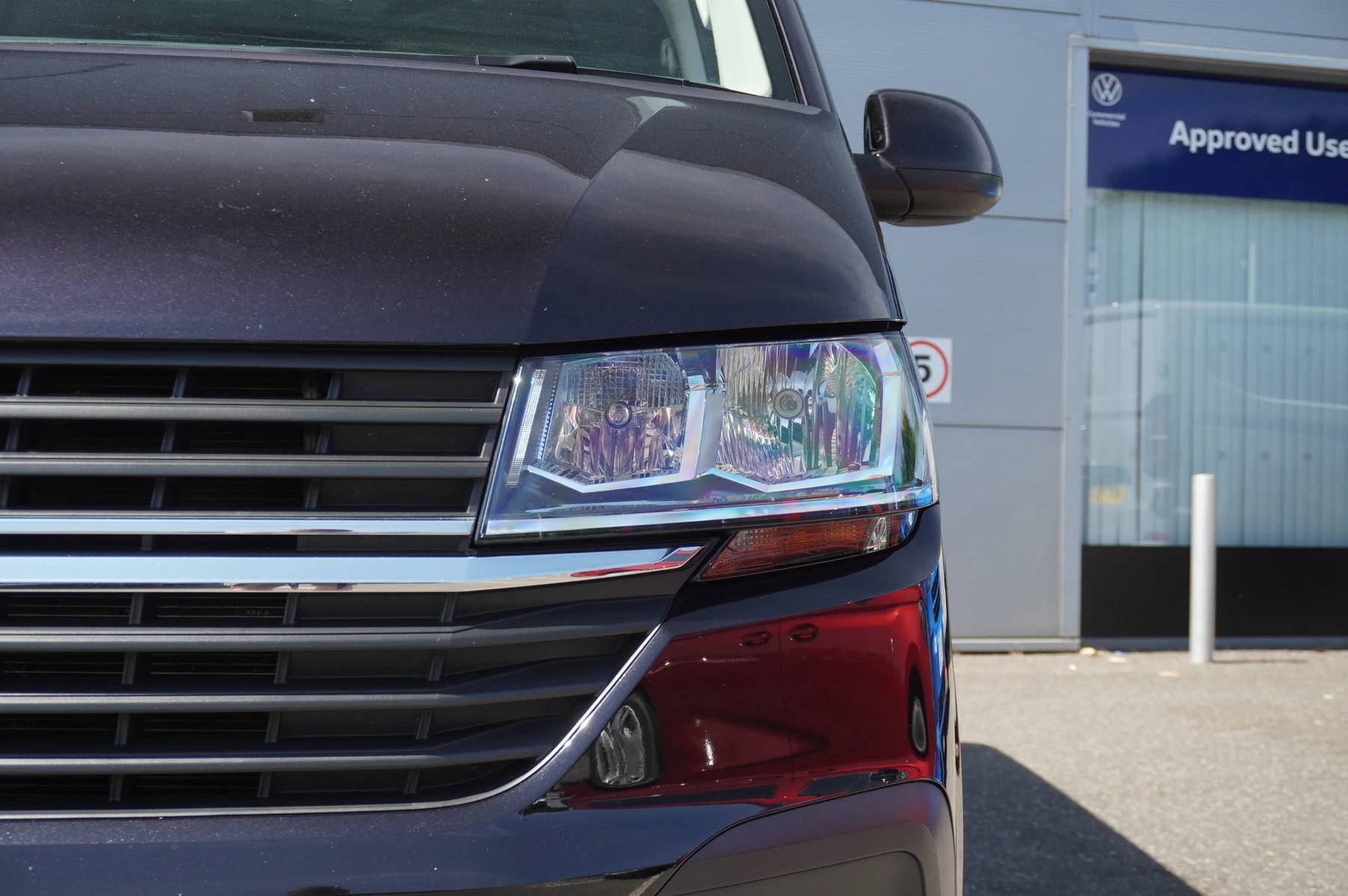Volkswagen-Transporter-image-43