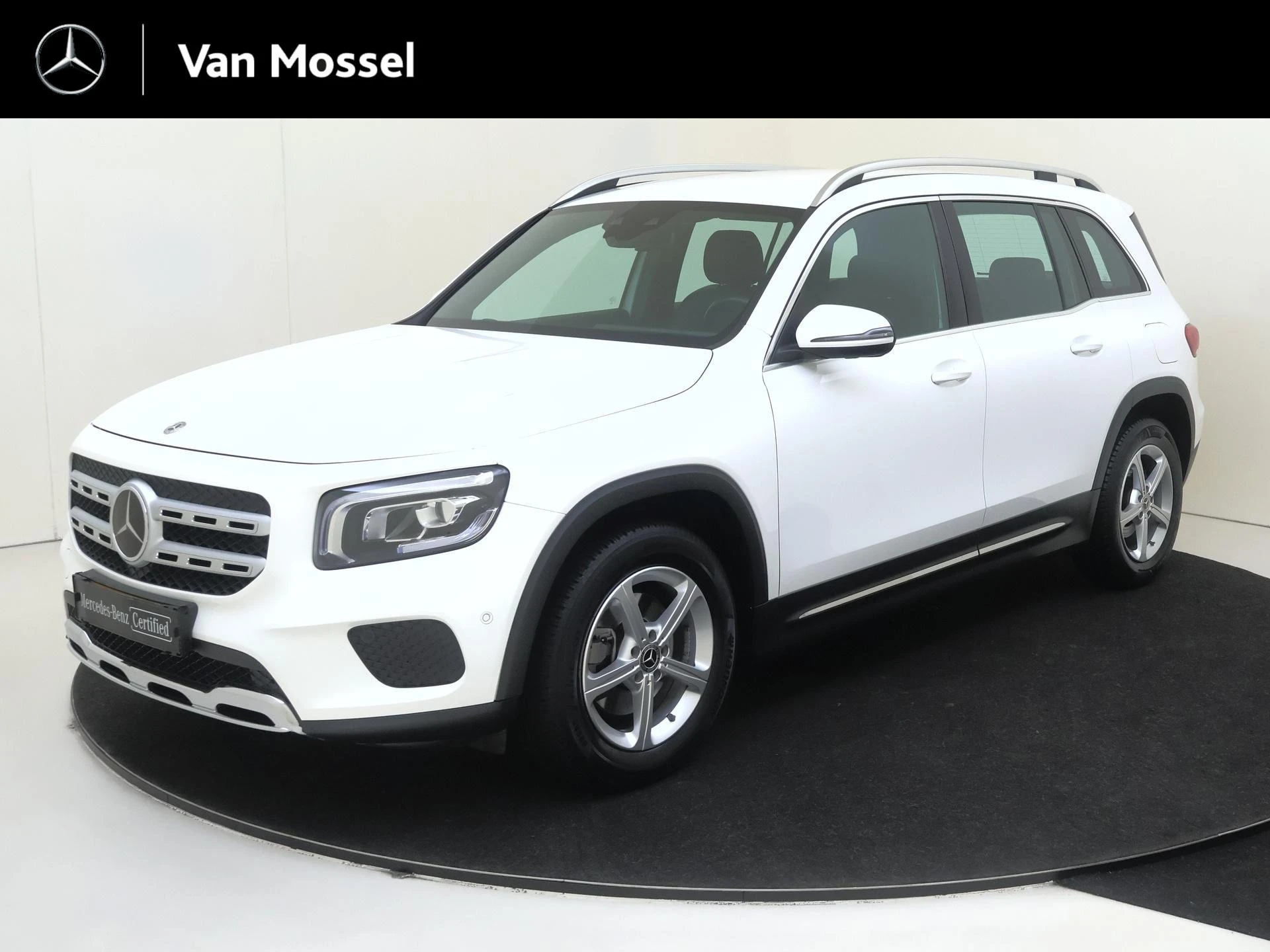 Mercedes-Benz-GLB-image-0