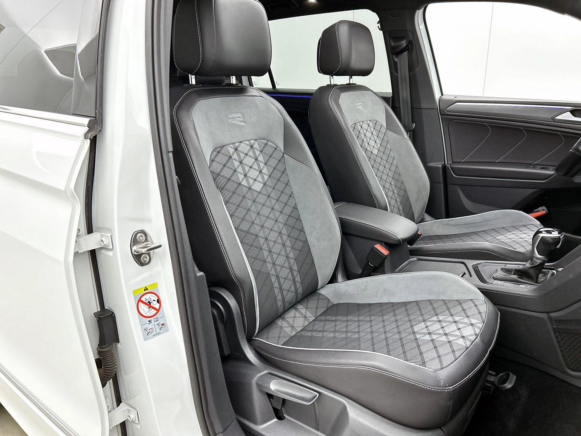Volkswagen-Tiguan Allspace-image-41