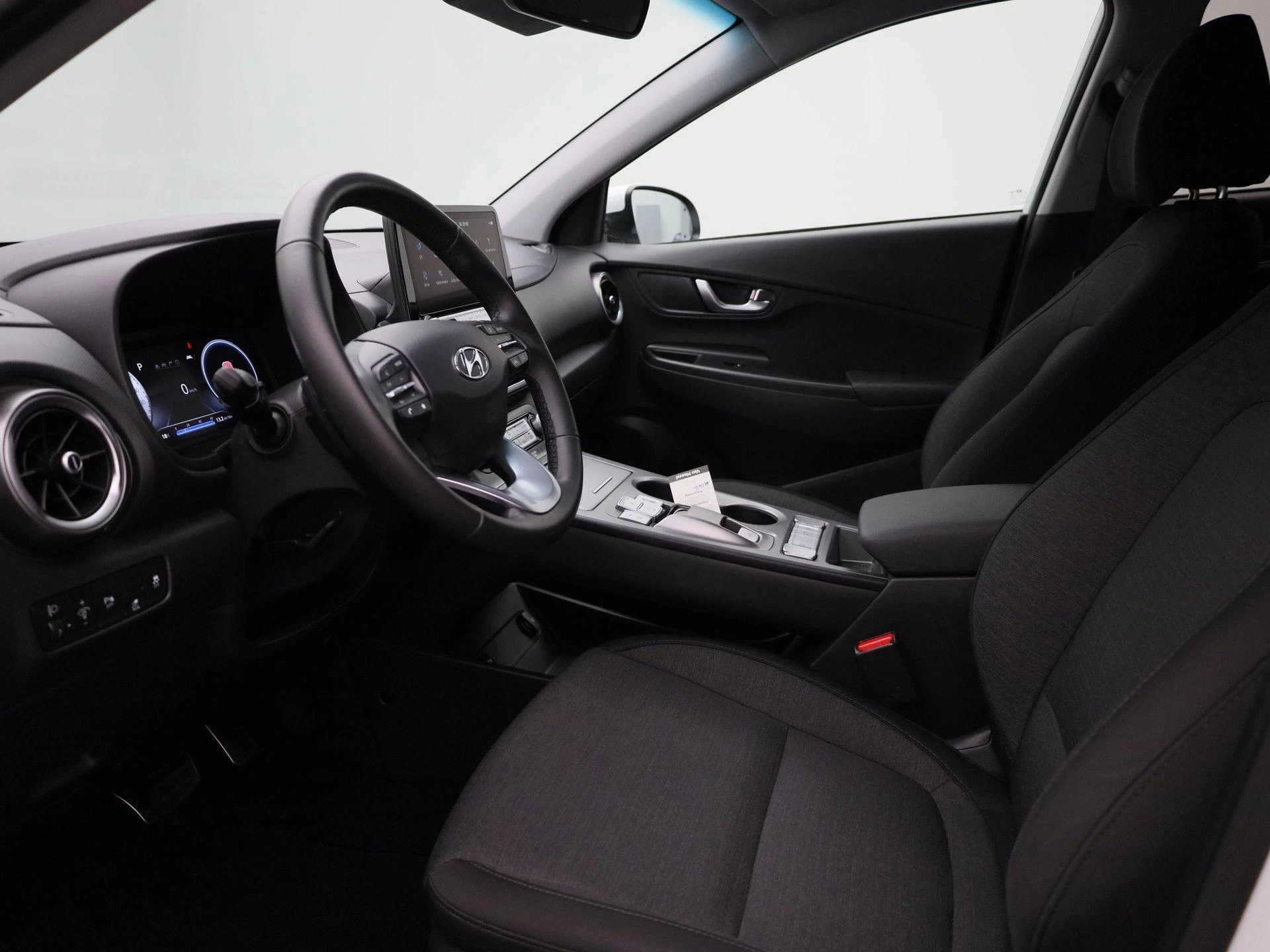 Hyundai-Kona-image-32