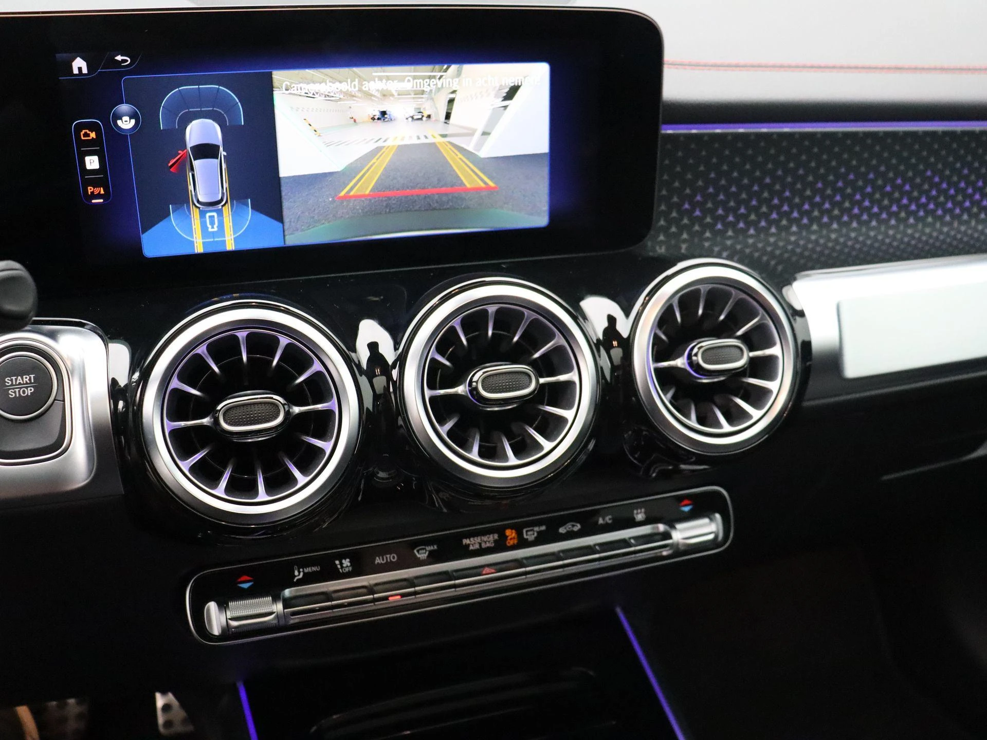 Mercedes-Benz EQB 250+ AMG Line + PANORAMISCH DAK + CARPLAY + ADVANCED SOUND +