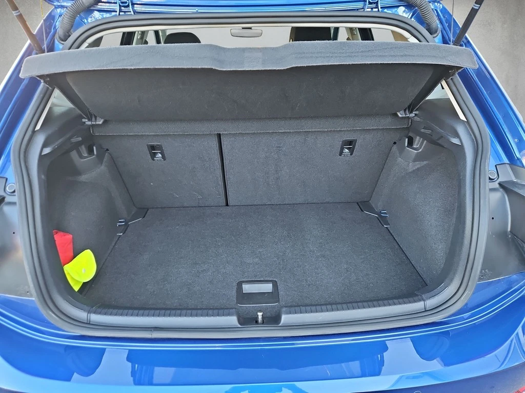 Volkswagen-Polo-image-4