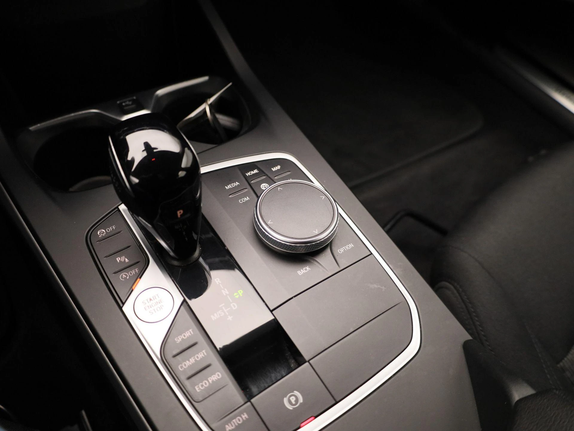 BMW-1 Reeks-image-22