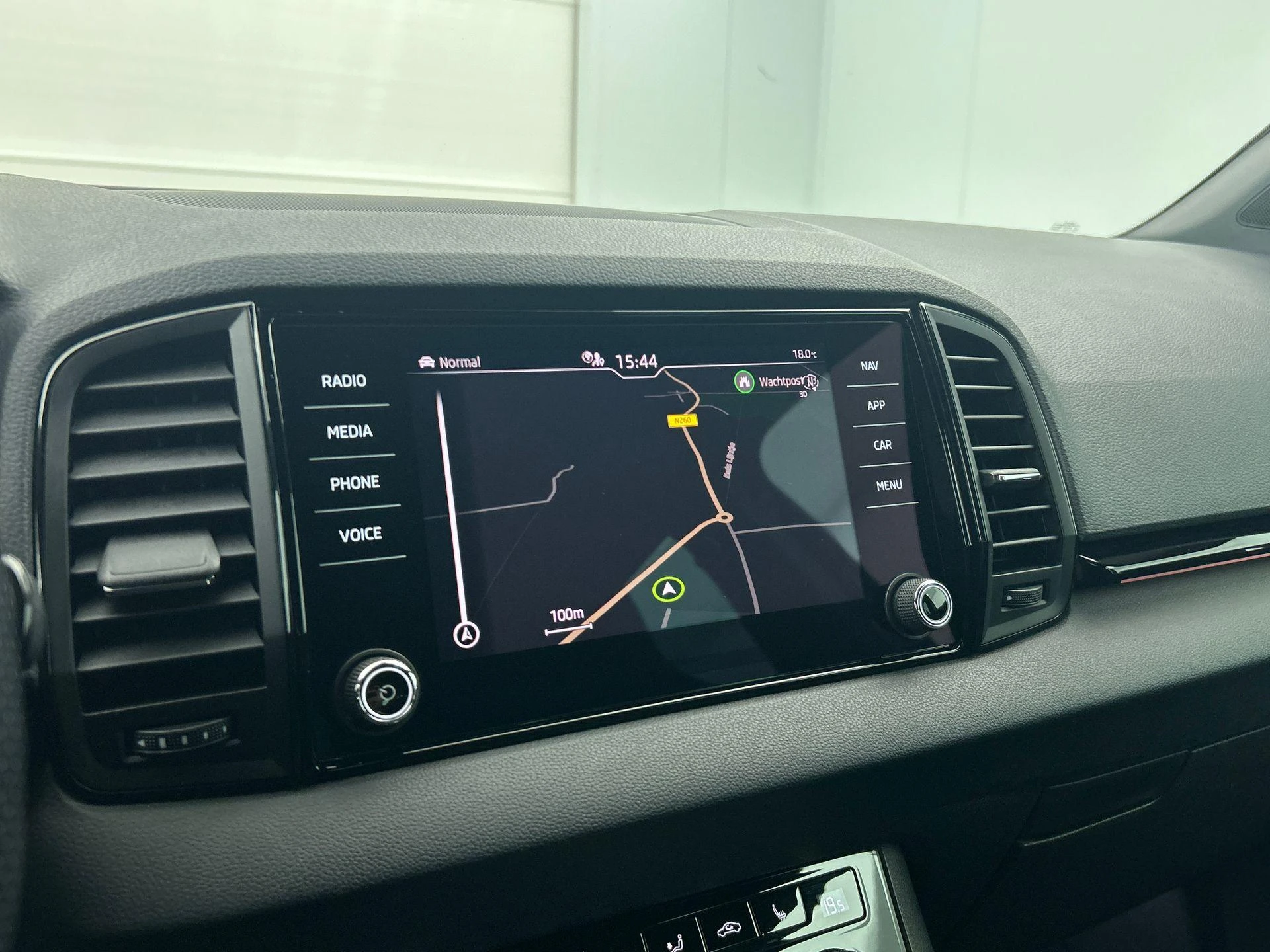 Škoda Karoq 1.5 TSI ACT Sportline Business