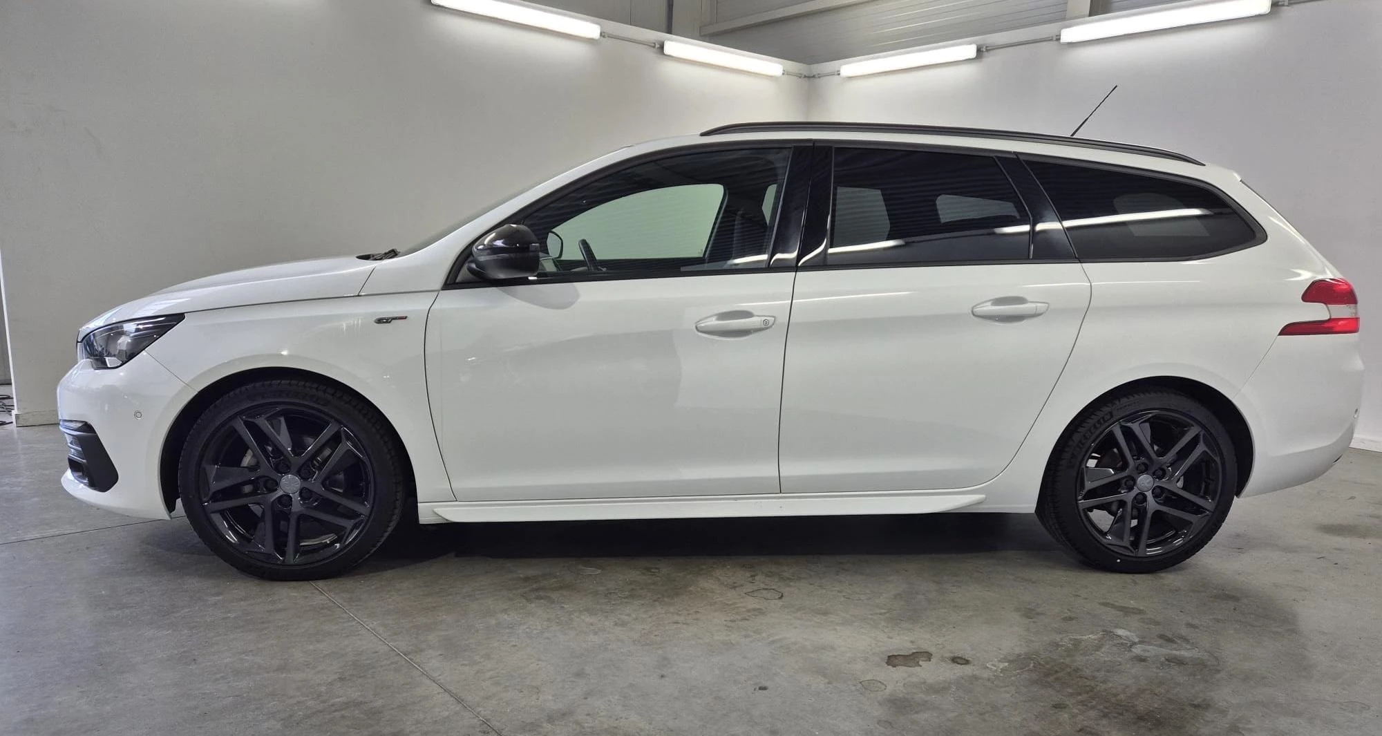 Peugeot 308 1.5 BlueHDi 130 DPF S&S GT Pack
