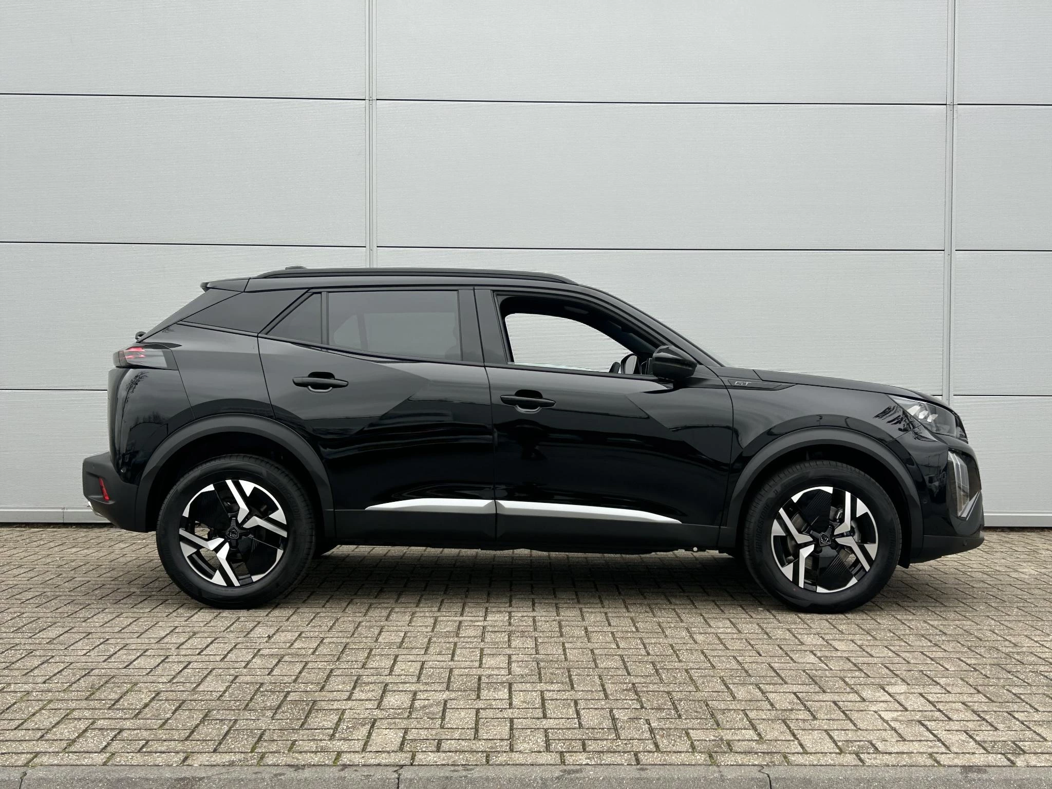 Peugeot-2008-image-6