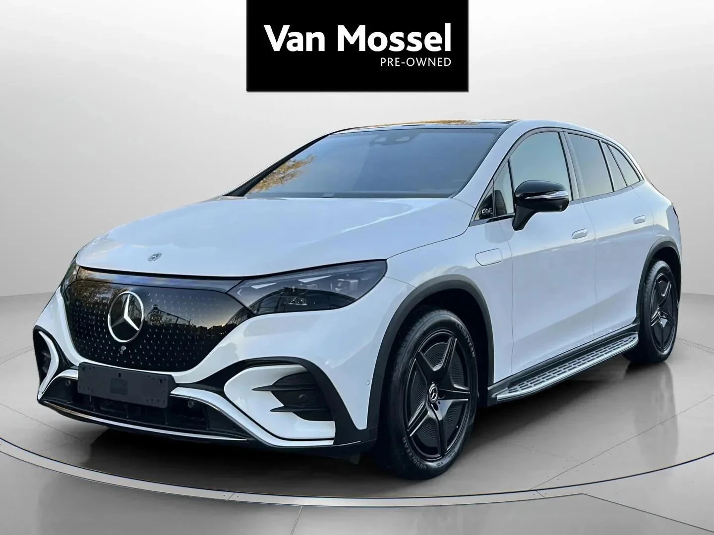 Mercedes-Benz-EQE-image-0