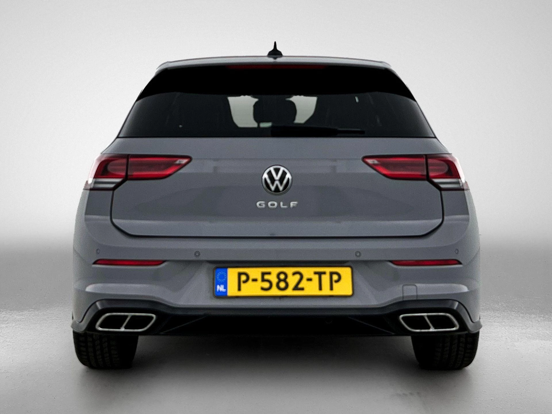 Volkswagen-Golf-image-2