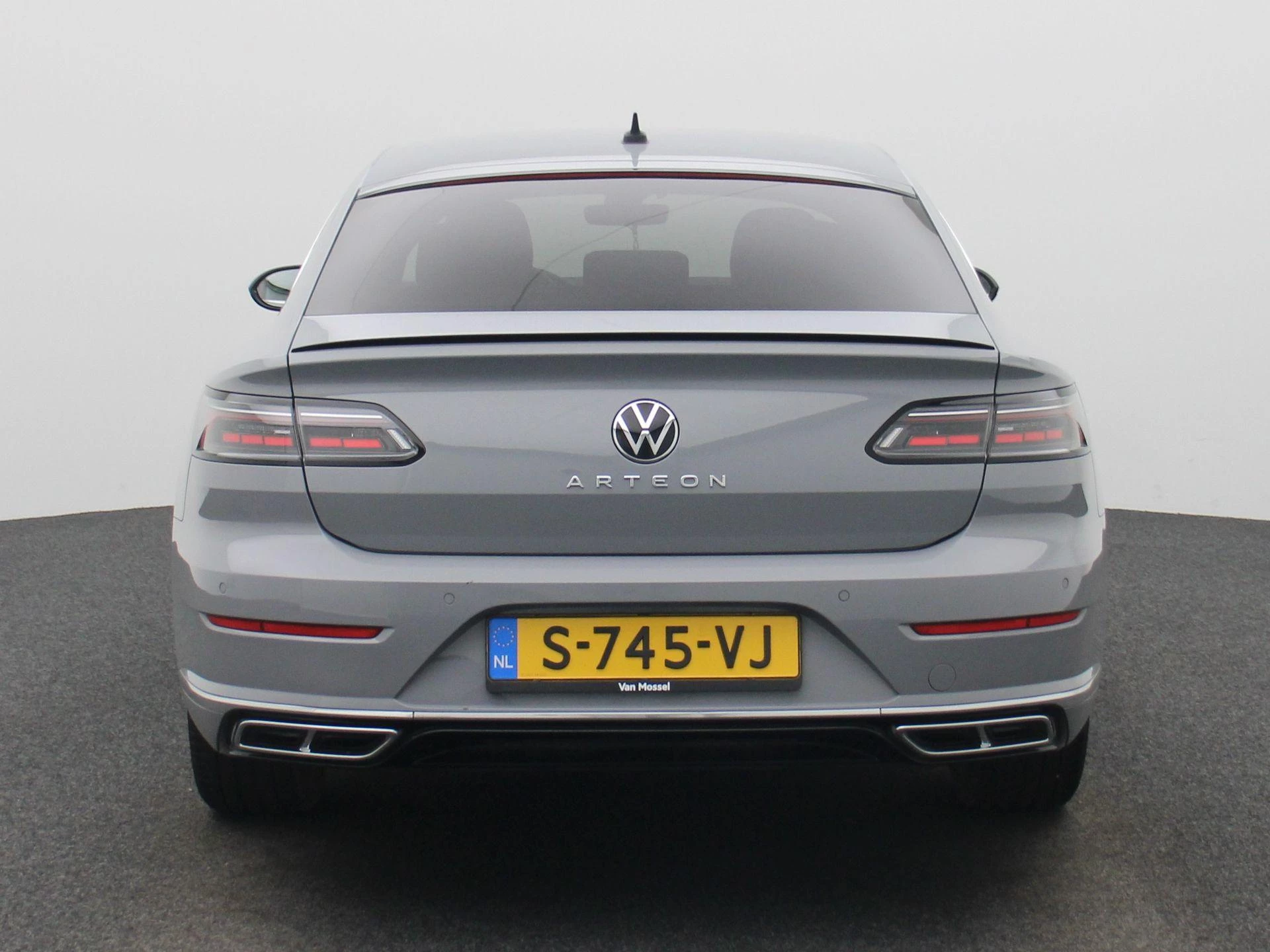 Volkswagen Arteon 2.0 TSI R-Line Business+