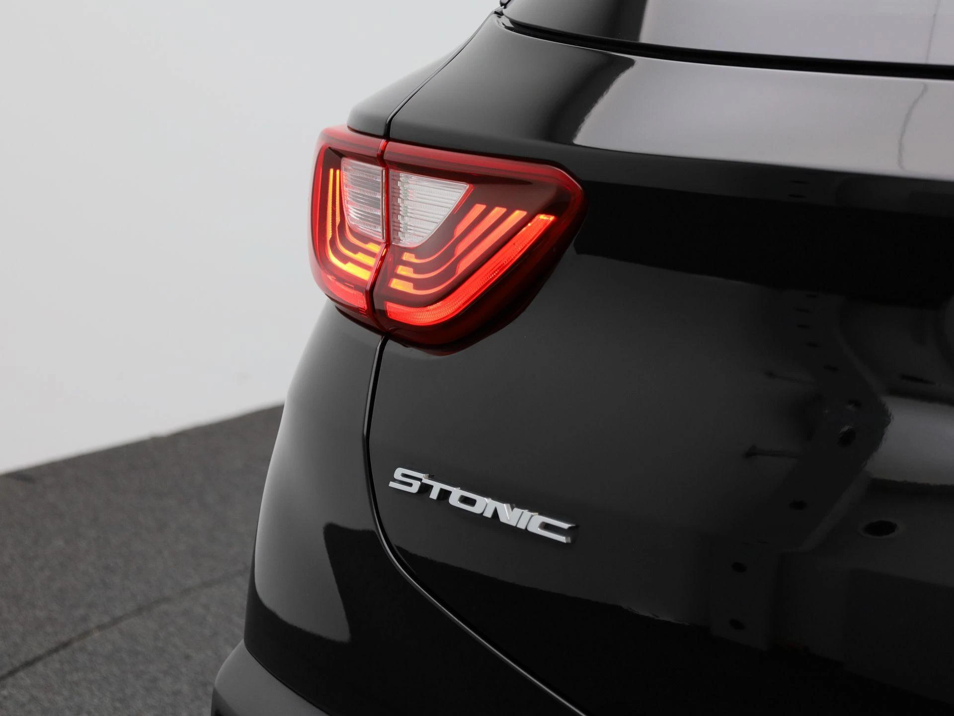 Kia-Stonic-image-36