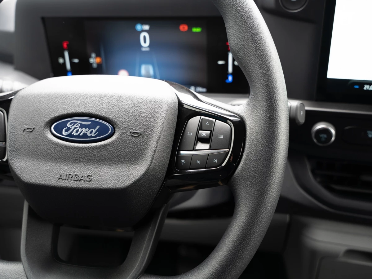 Ford Transit Custom Kombi Trend . Navi. AHK schwenkbar. KeyFree