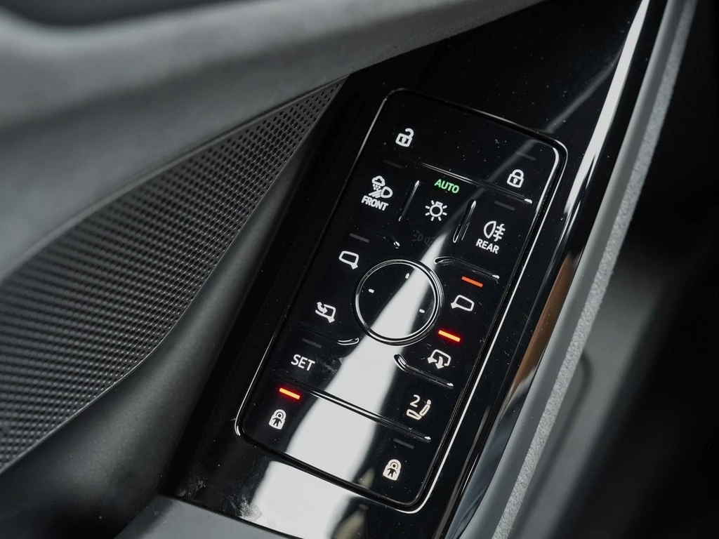 Audi-S6 Avant e-tron-image-16