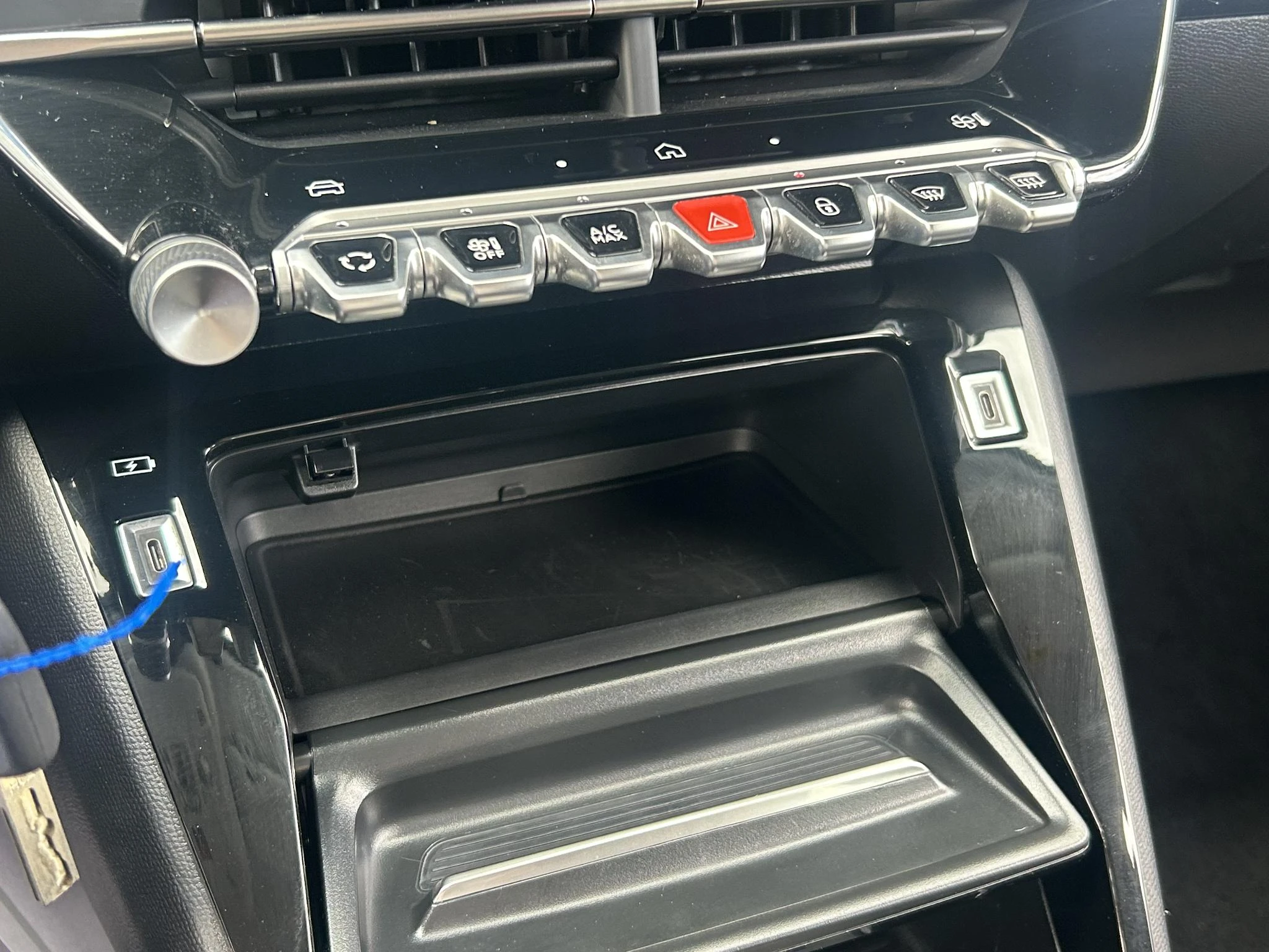 Peugeot-208-image-17