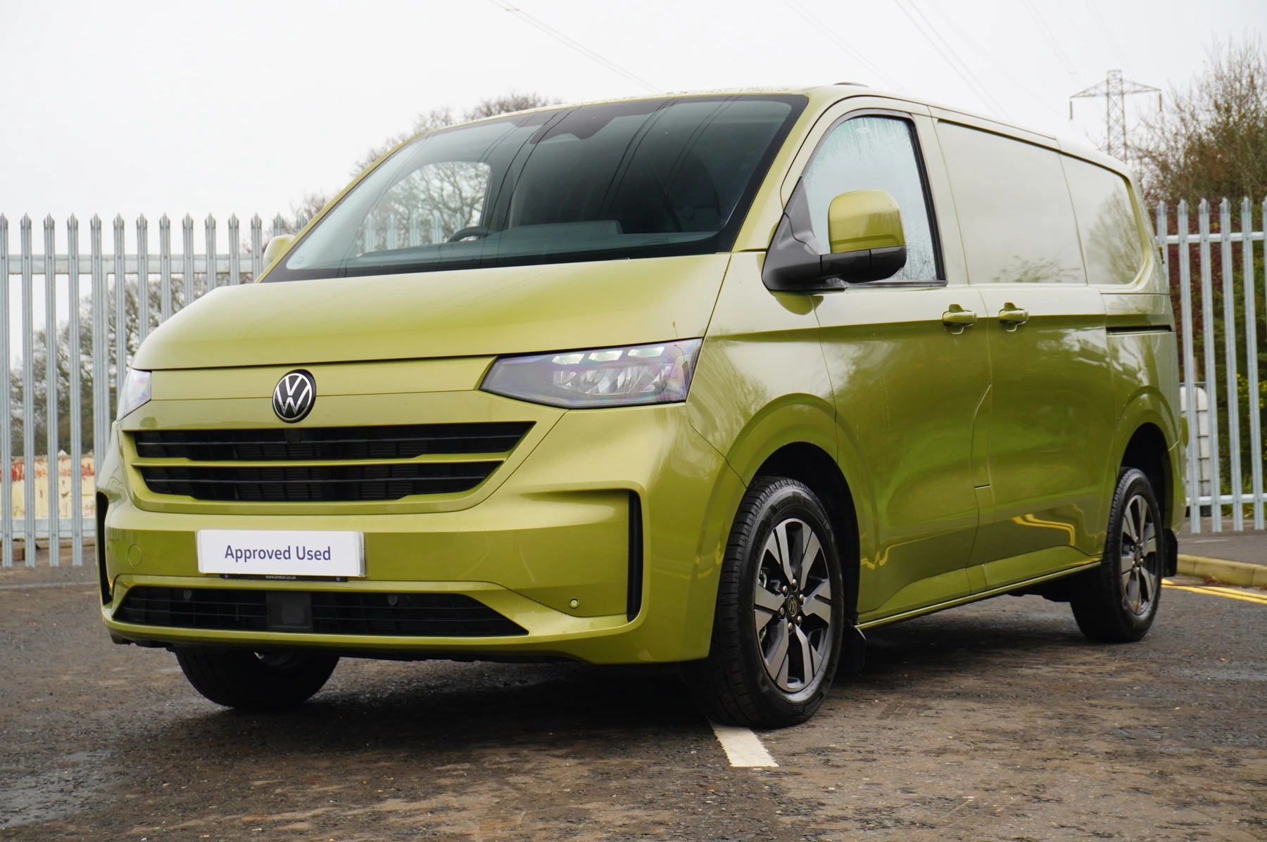 Volkswagen-Transporter-image-19