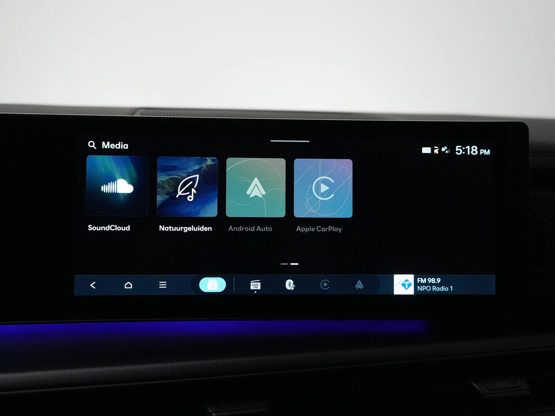 Hyundai-Santa Fe-image-25