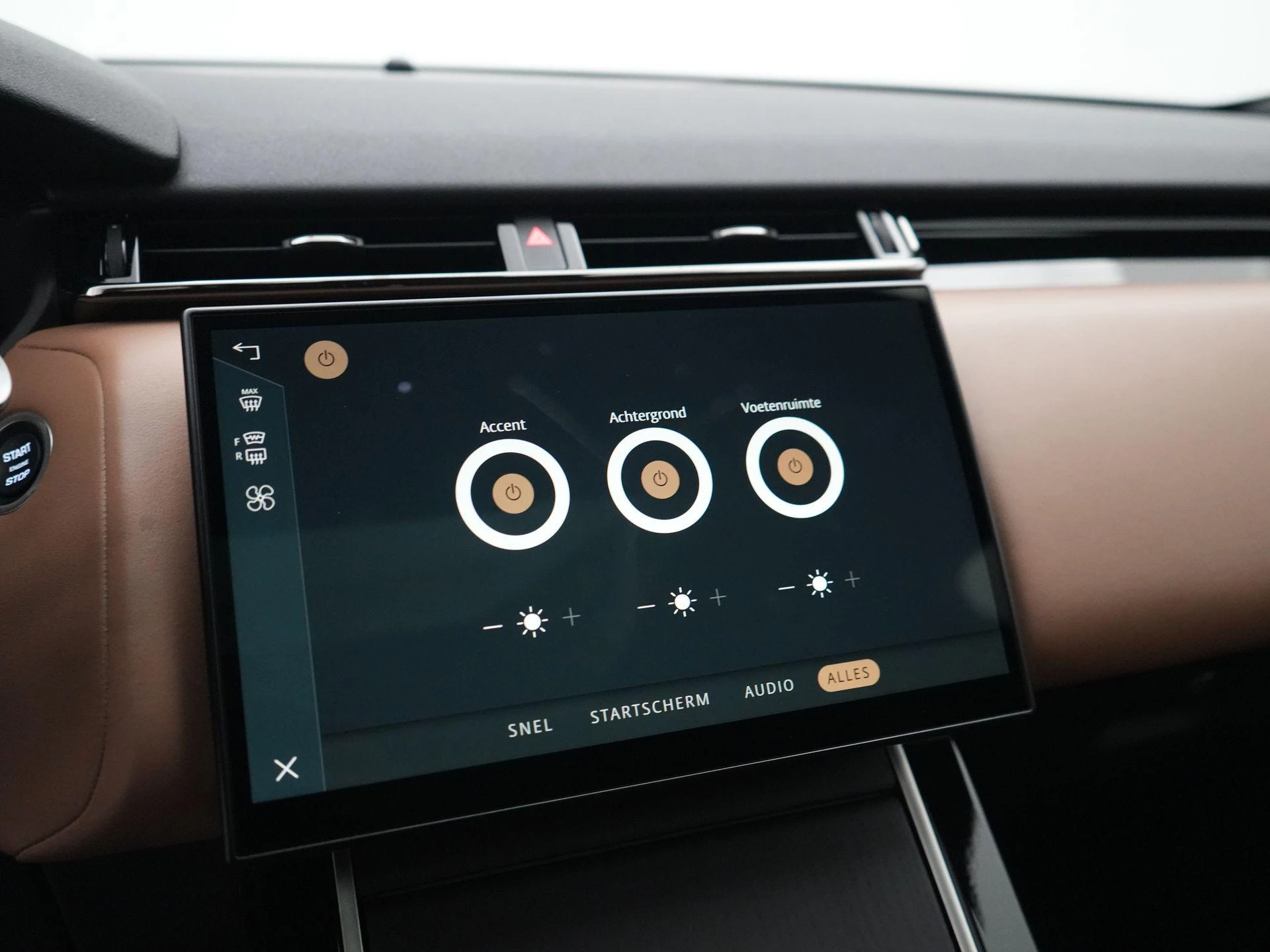 Land Rover-Range Rover Velar-image-30