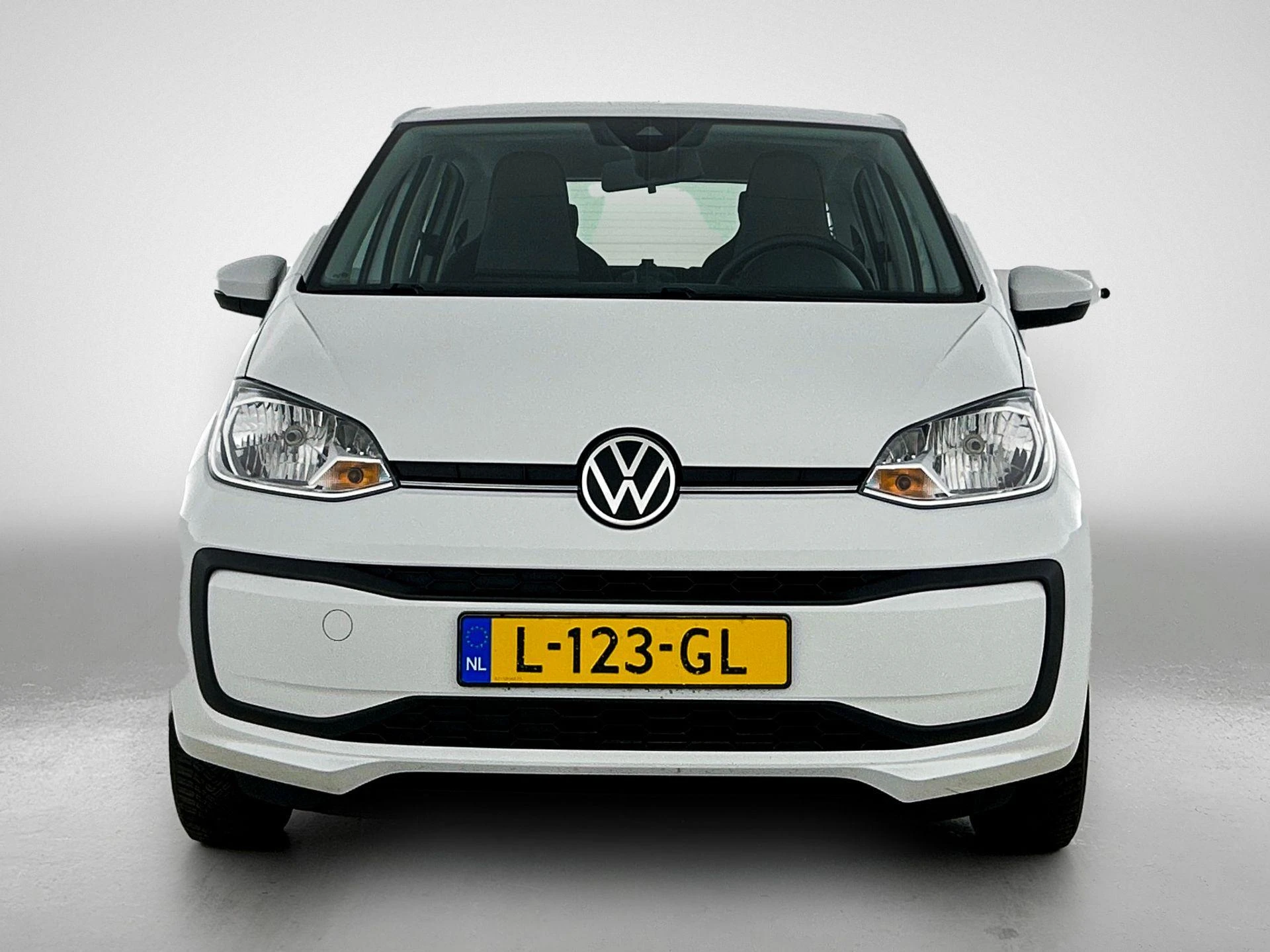 Volkswagen-up!-image-4