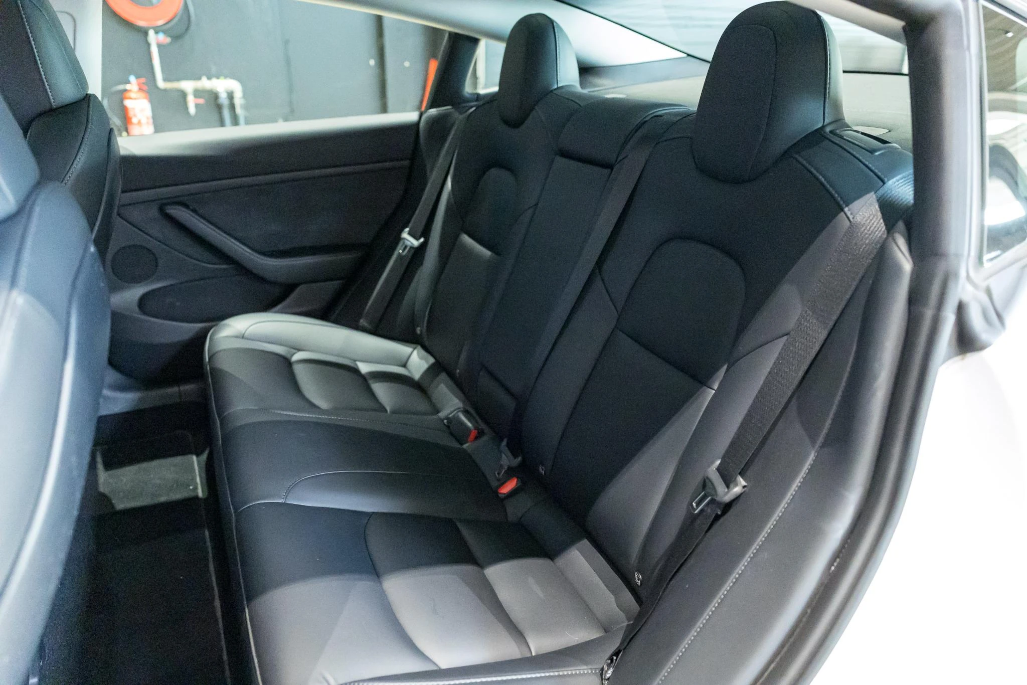 Tesla-Model 3-image-15