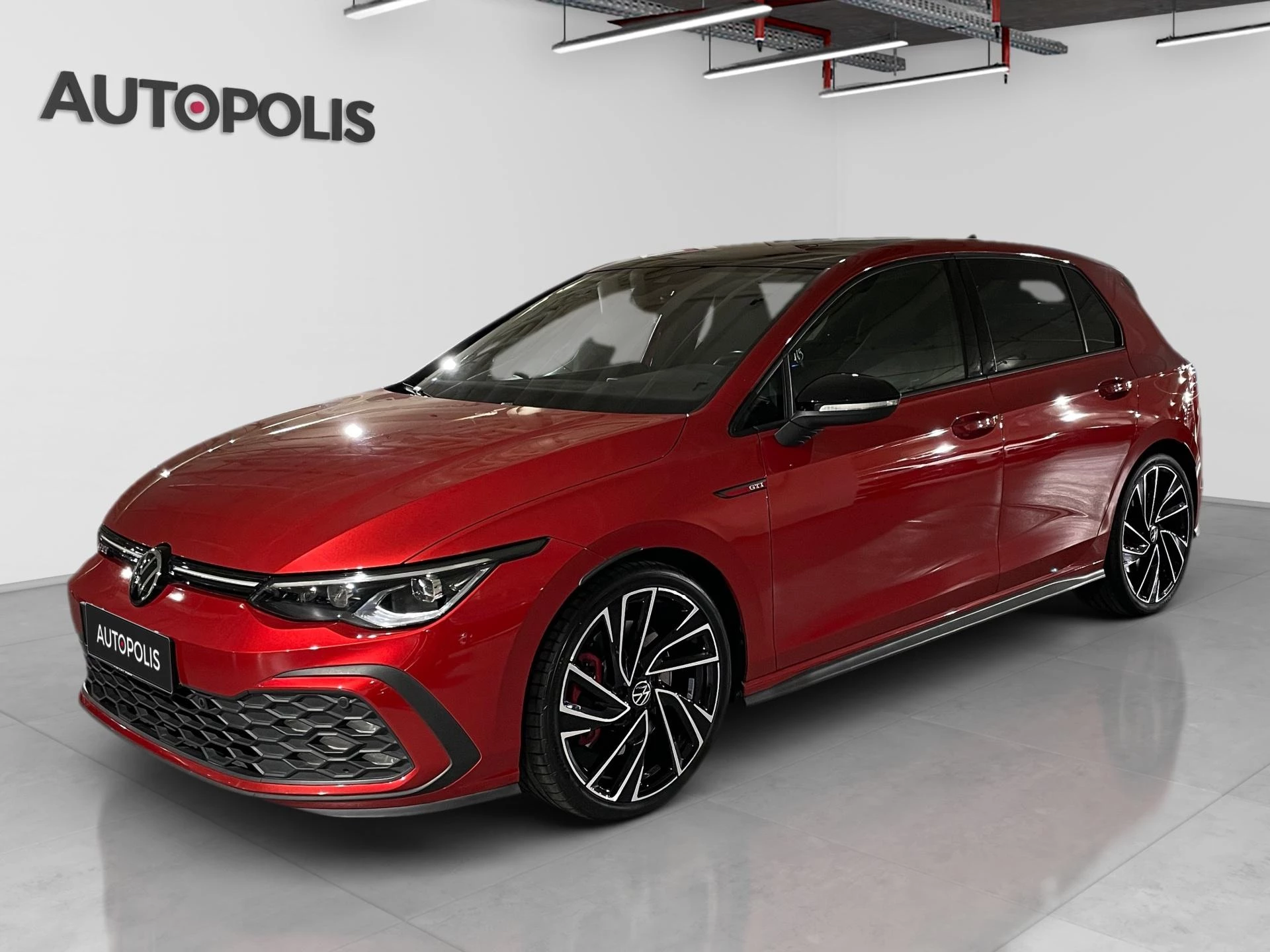 Volkswagen-Golf-image-0