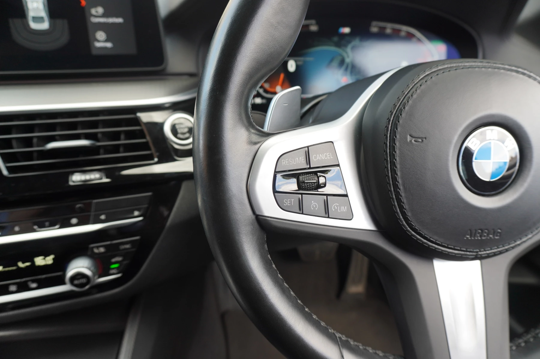 BMW-5 Series-image-23