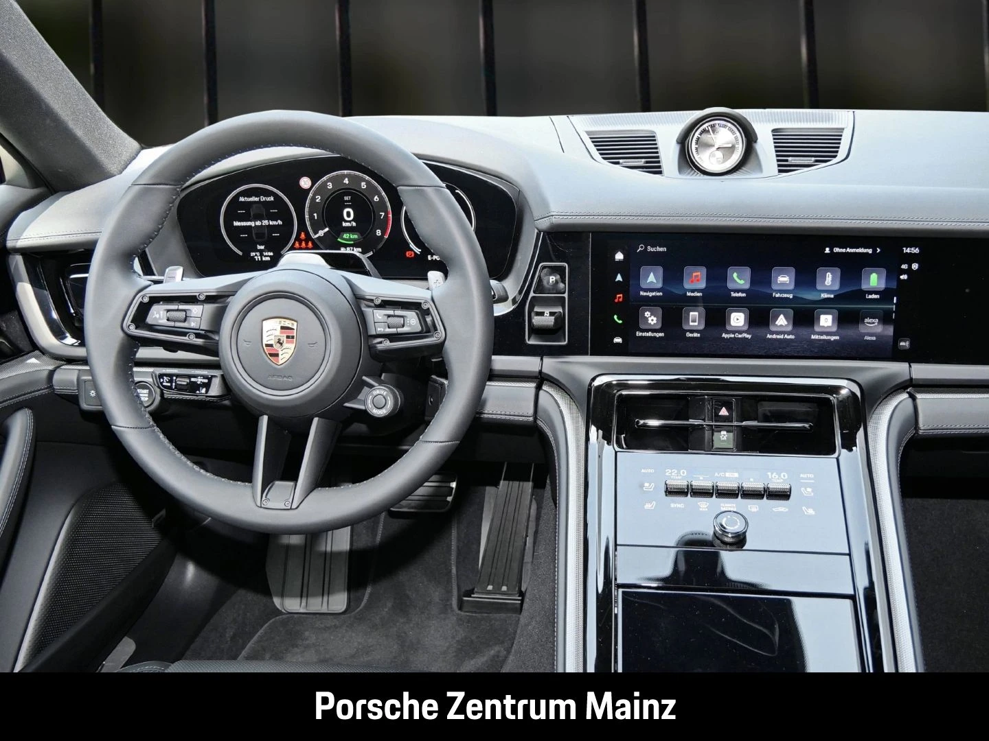 Porsche-Panamera-image-21