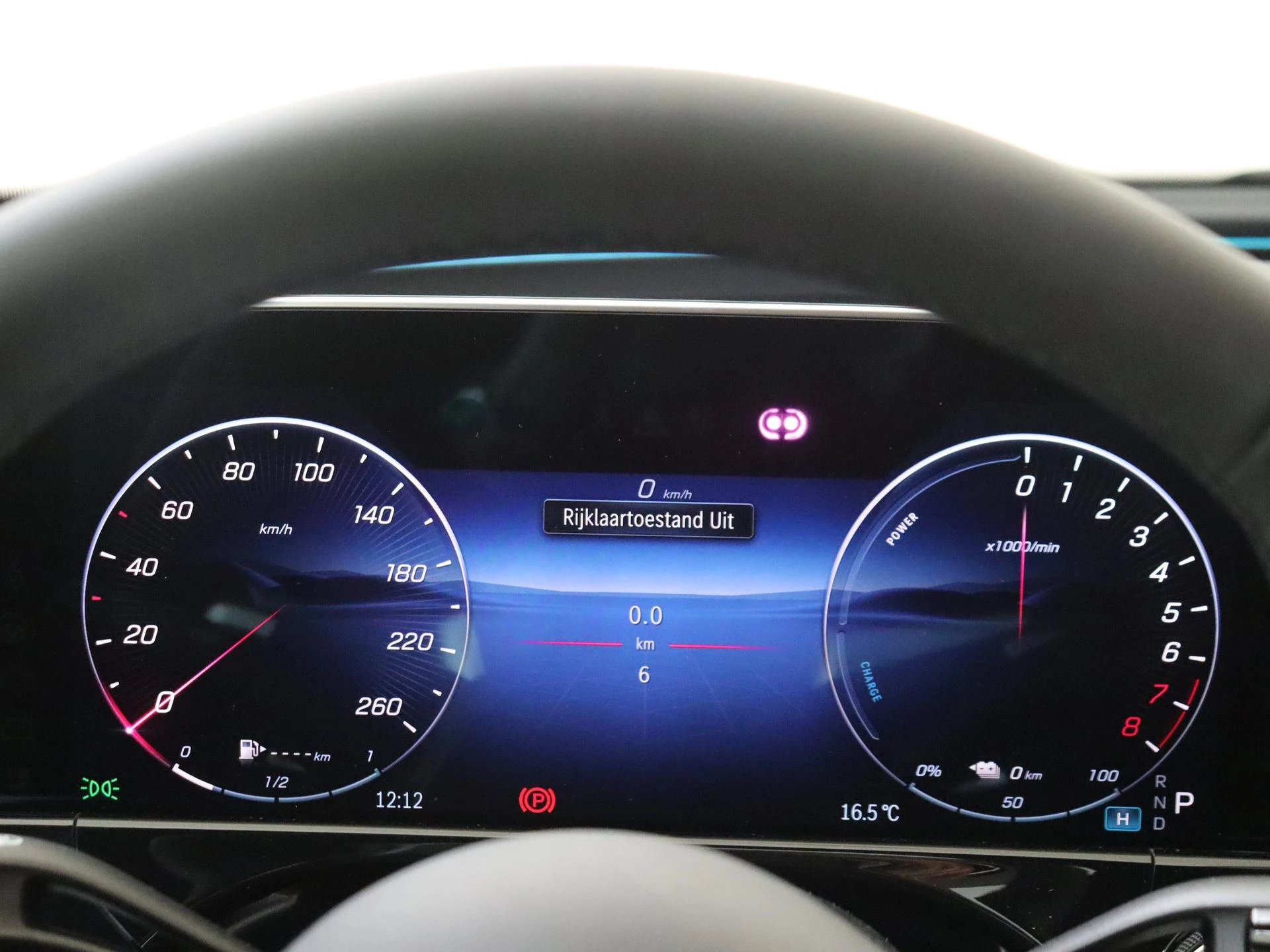 Mercedes-Benz-E-Klasse-image-11