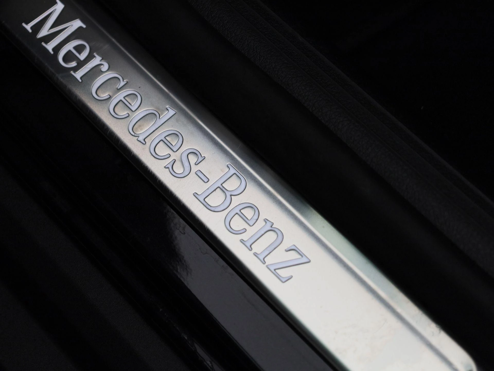 Mercedes-Benz-GLC-image-30