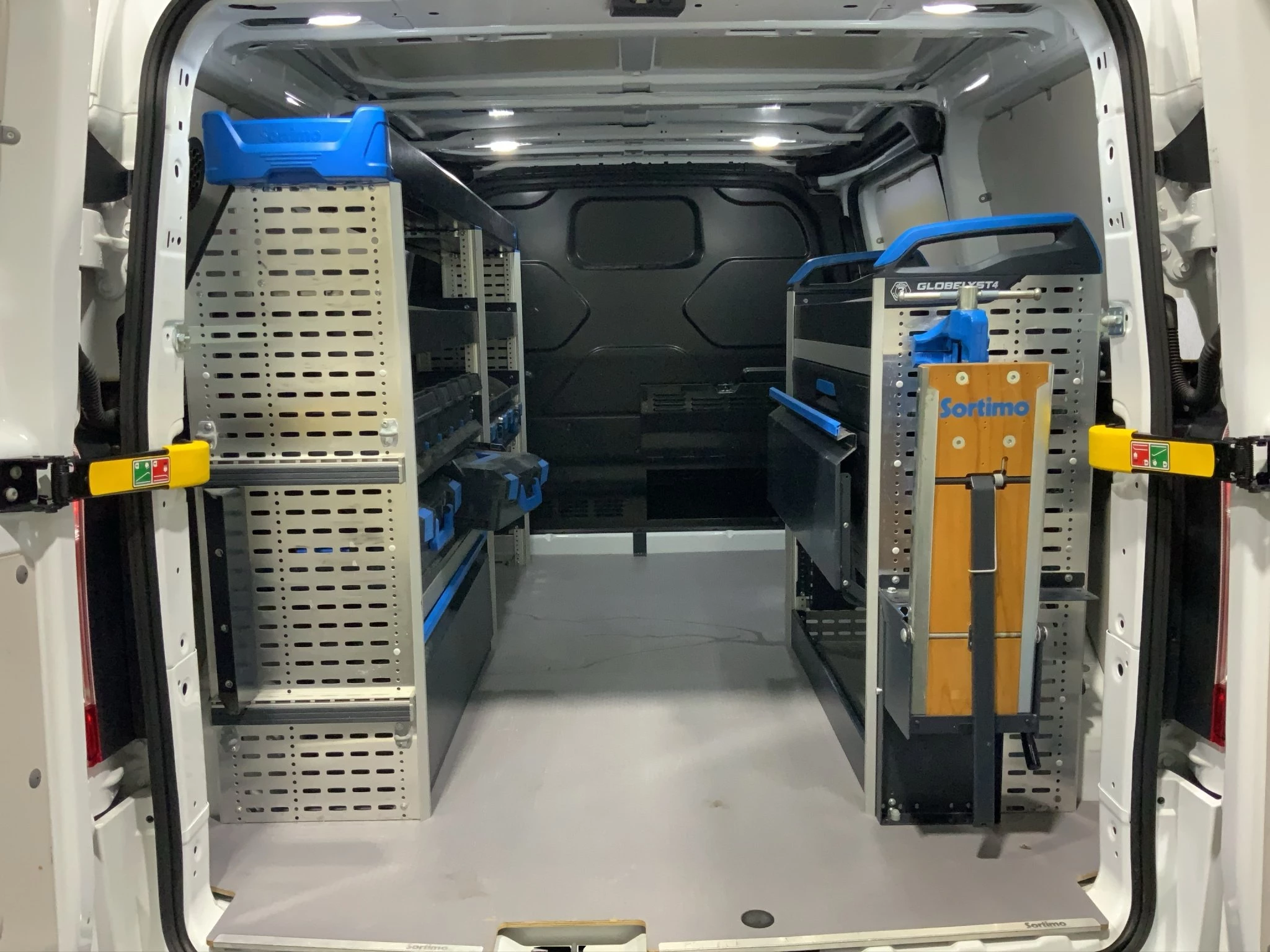 Ford-Transit Custom-image-15