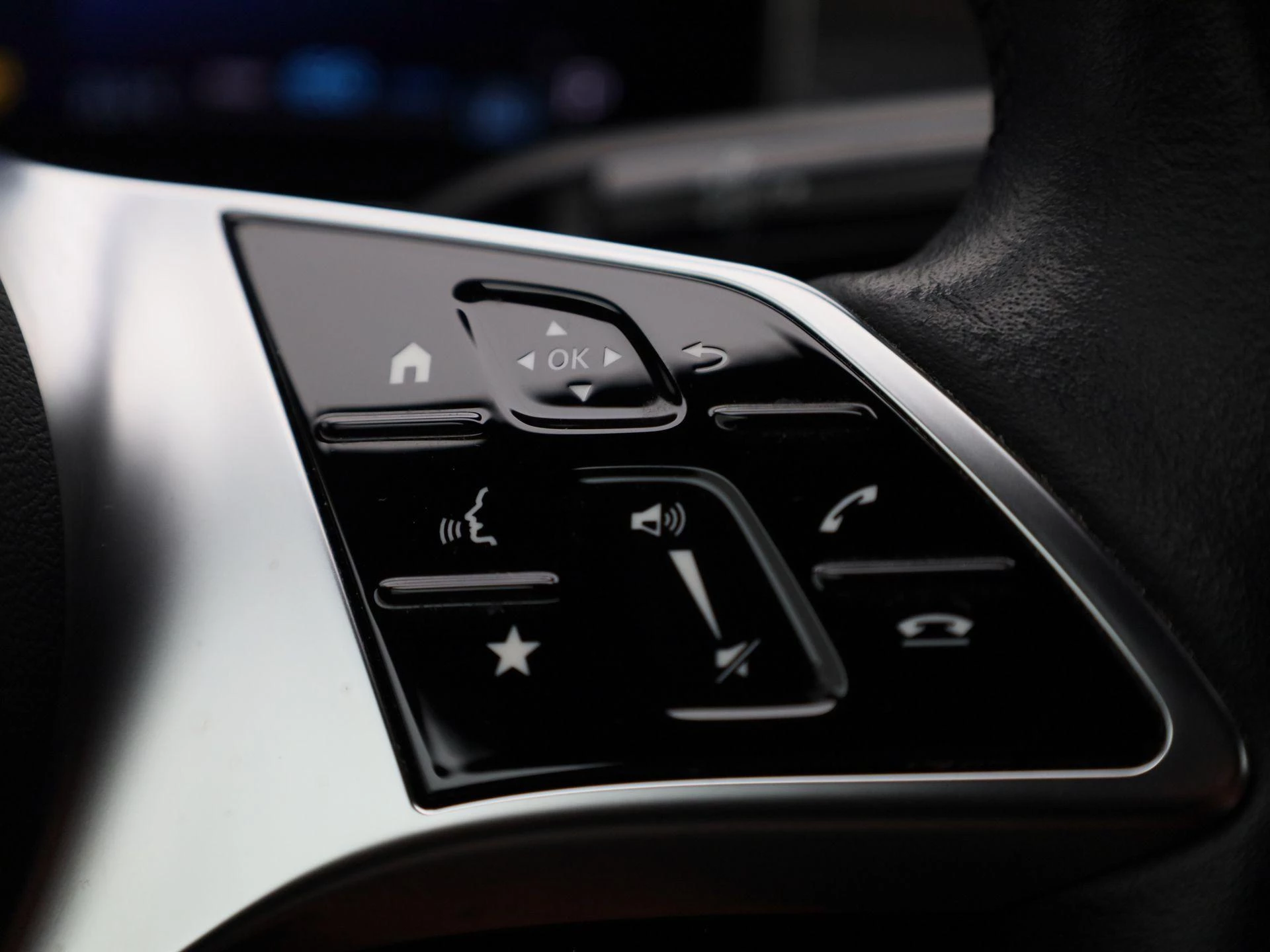 Mercedes-Benz-C-Klasse-image-24
