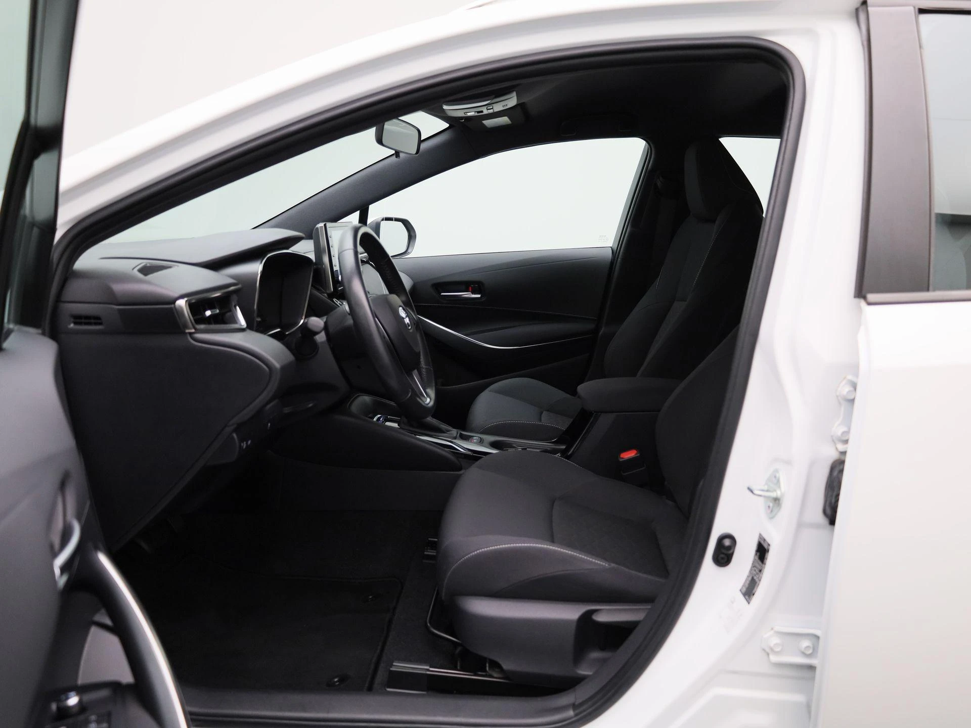 Toyota-Corolla Touring Sports-image-9