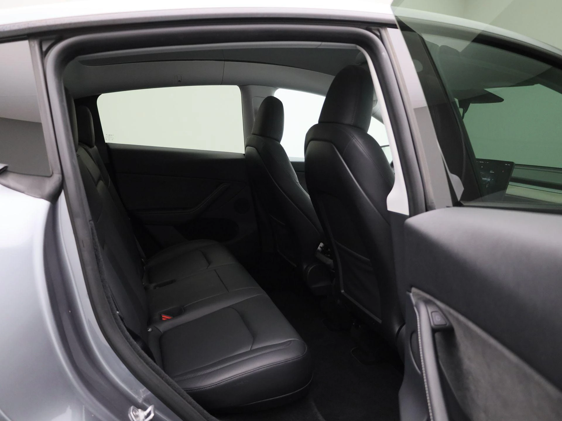 Tesla-Model Y-image-33