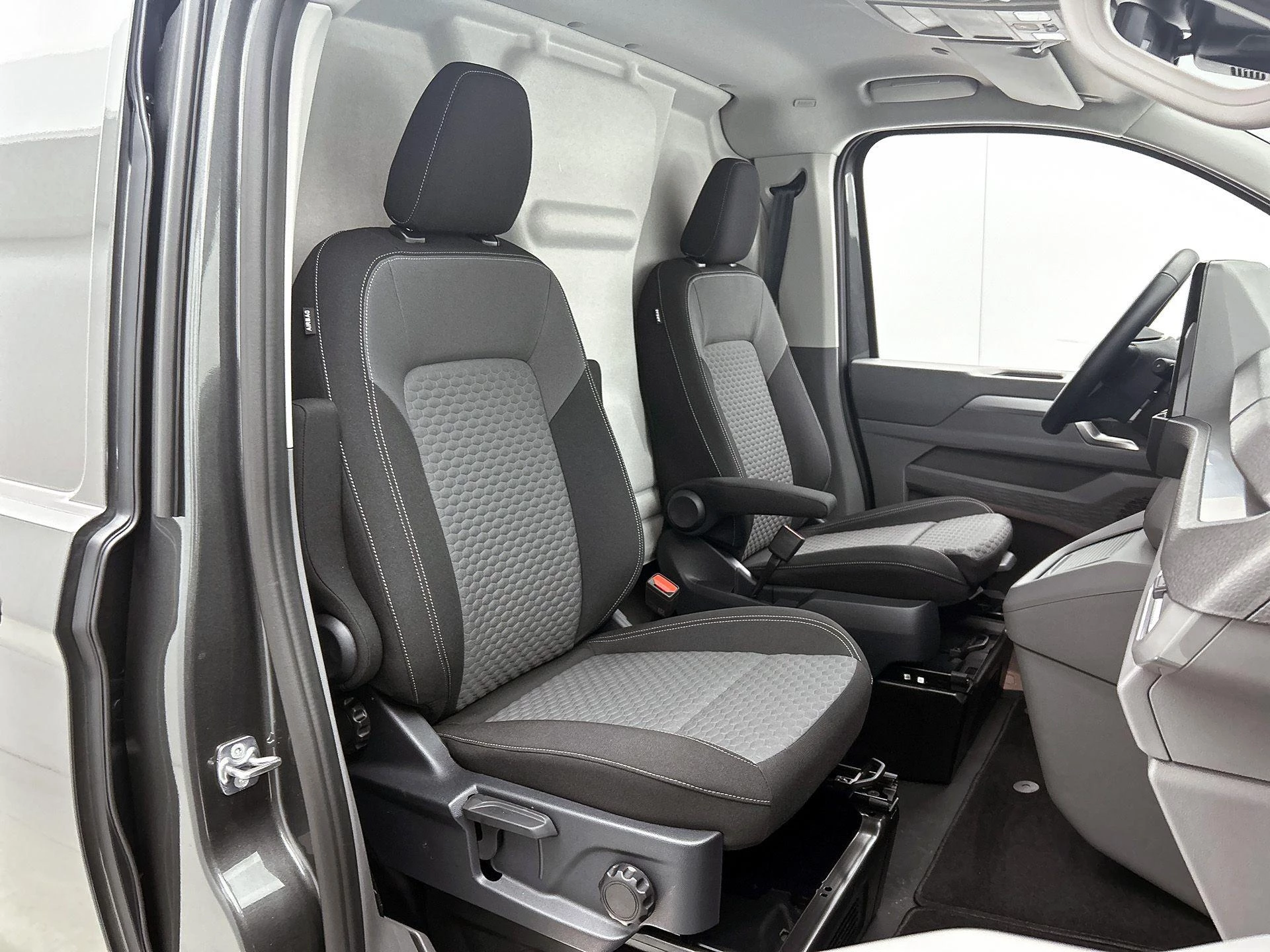 Volkswagen e-Transporter Bulli L2H1 218PK