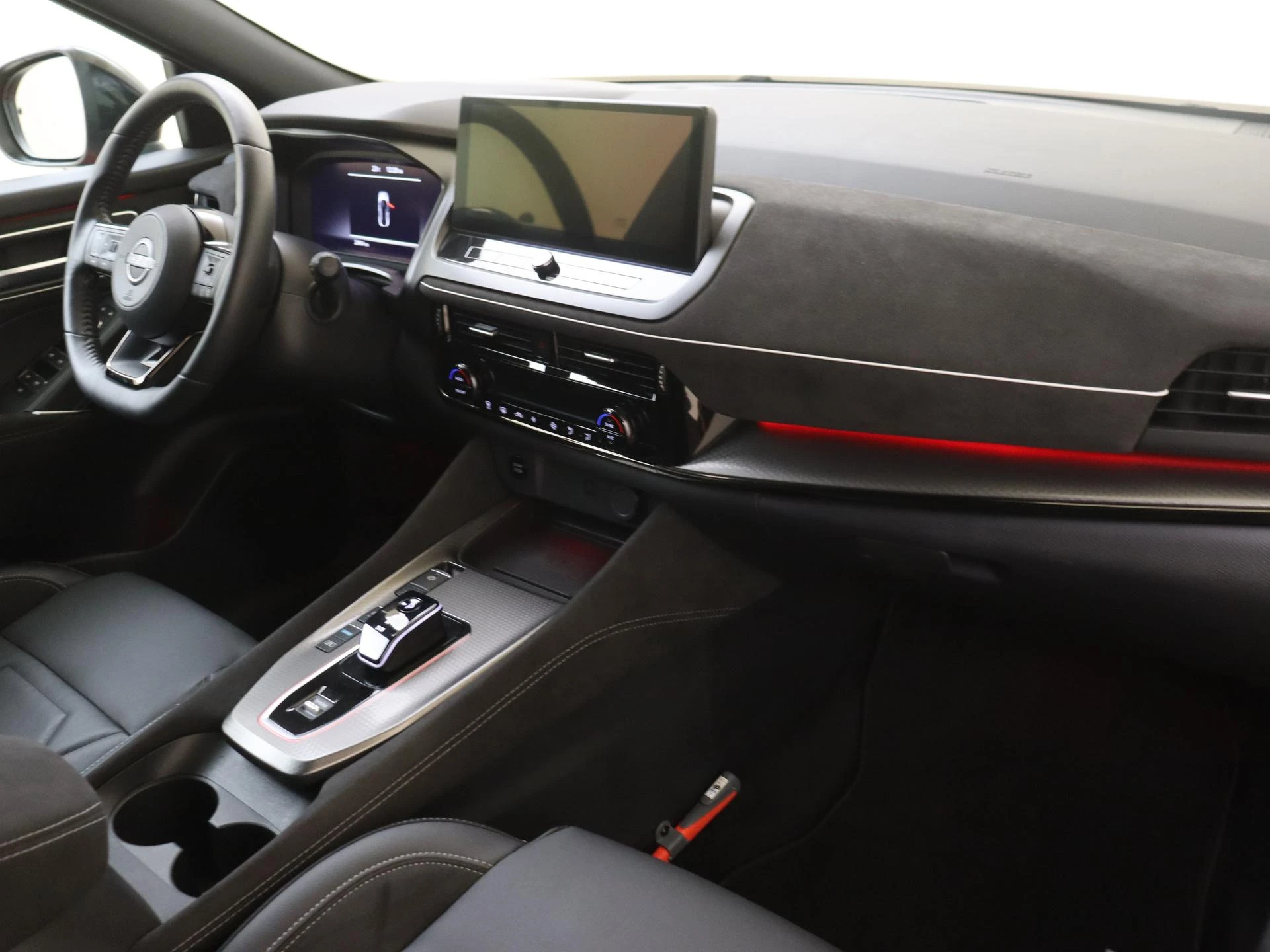 Nissan-QASHQAI-image-4