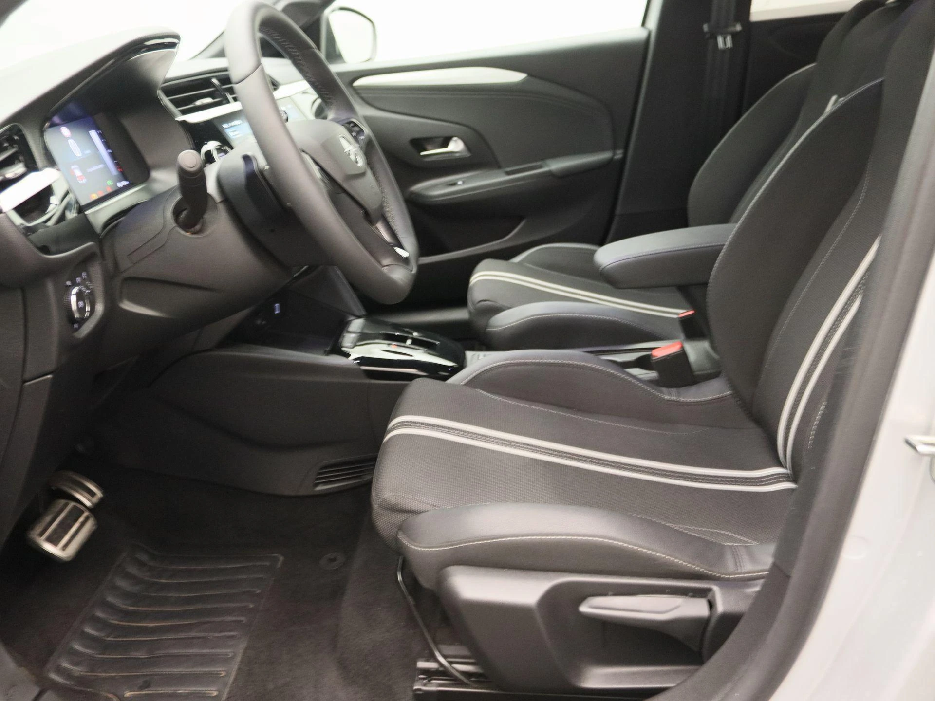Opel-Corsa-image-11