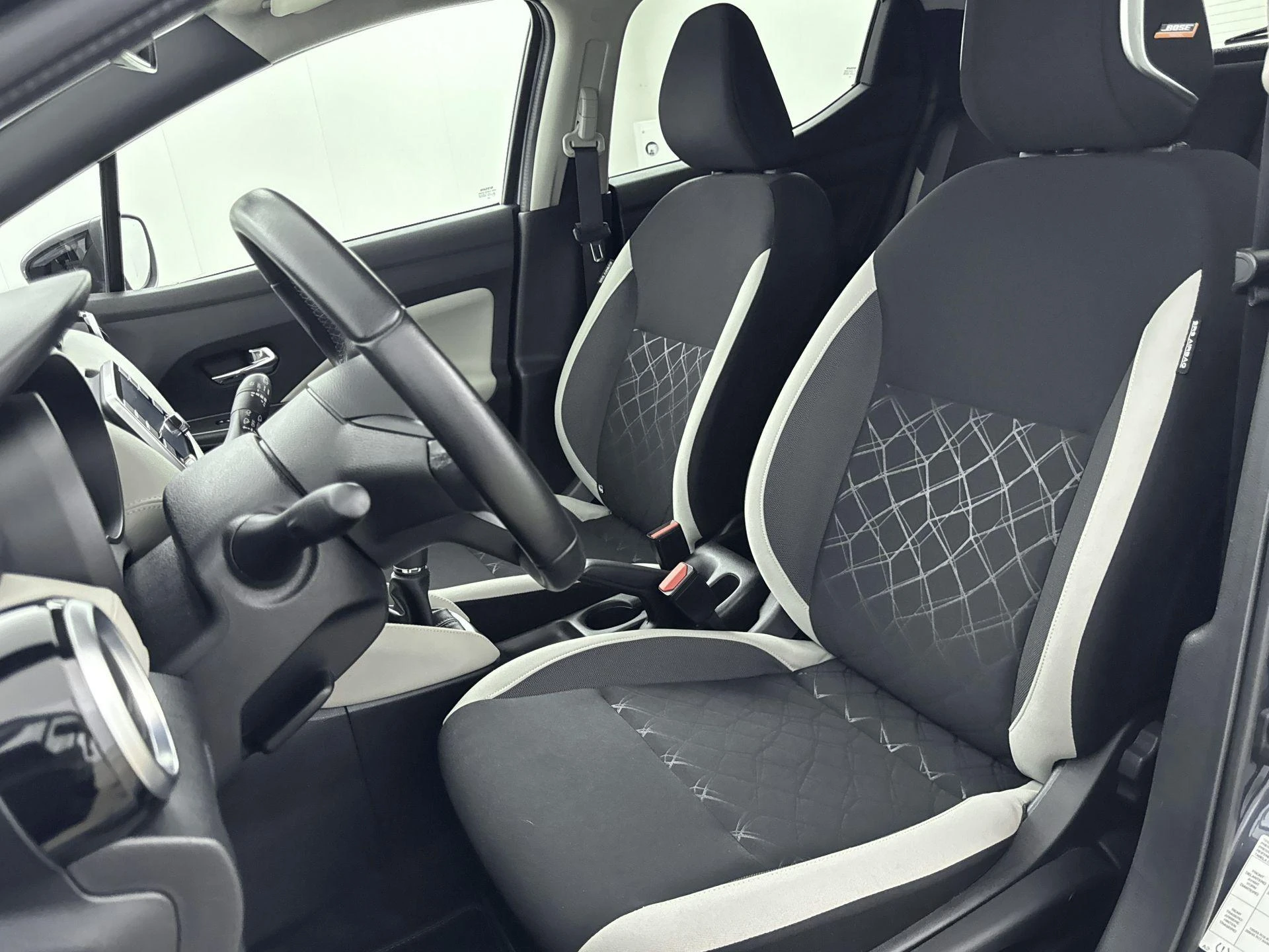 Nissan-Micra-image-29