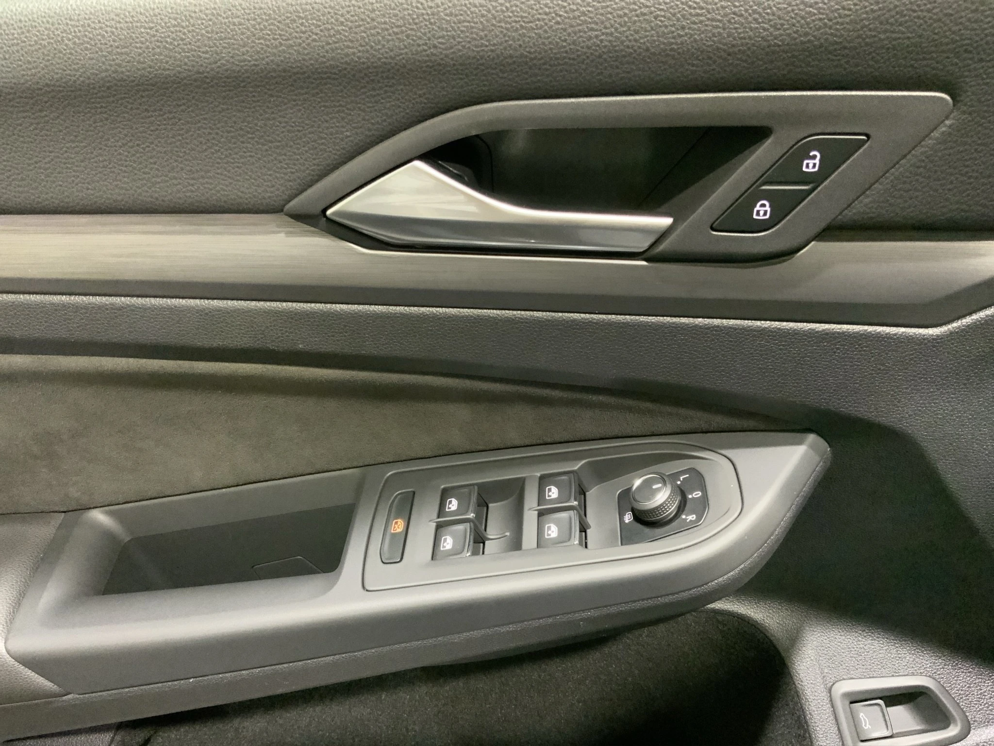 Volkswagen-Golf-image-15