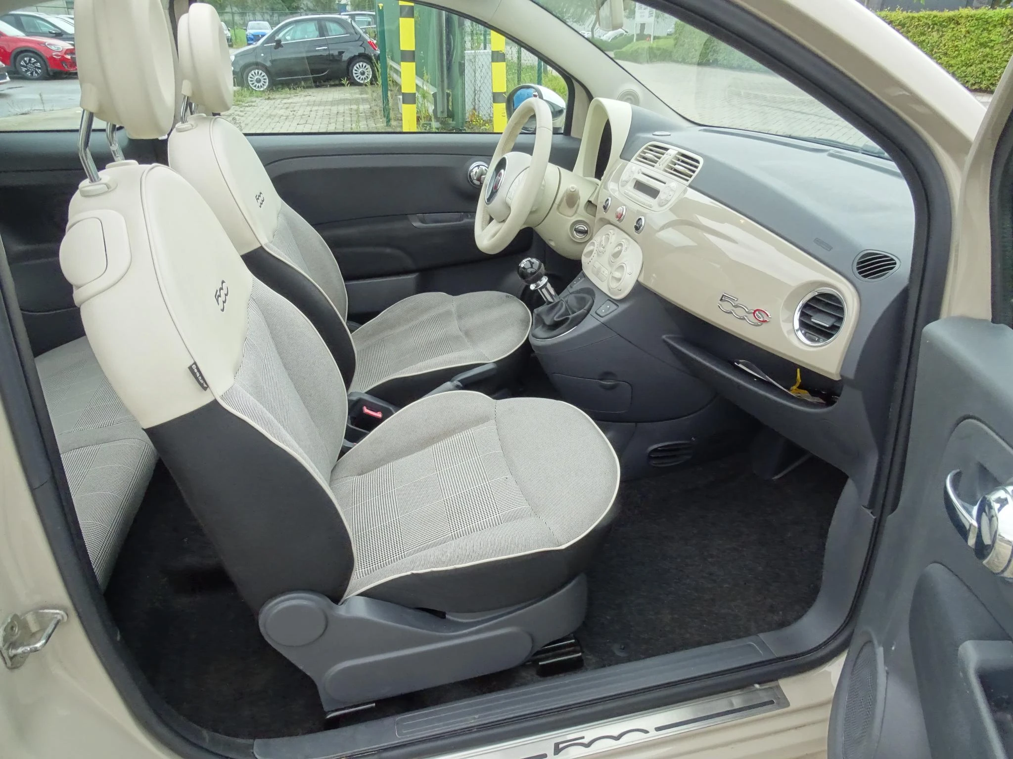 Fiat-500C-image-12