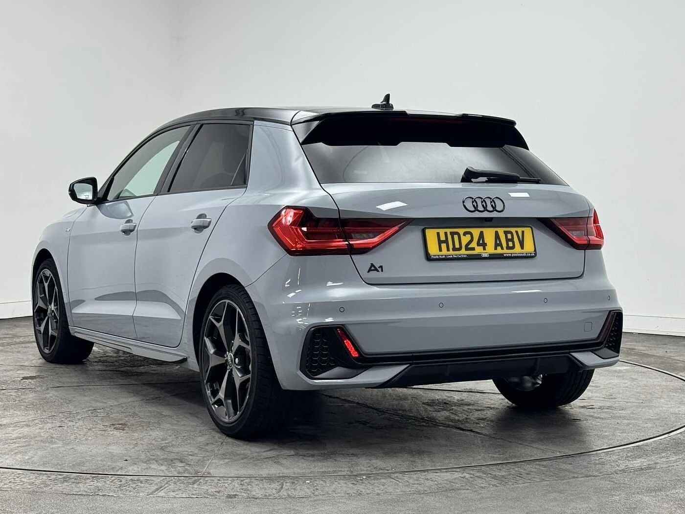 Audi-A1 Sportback-image-2