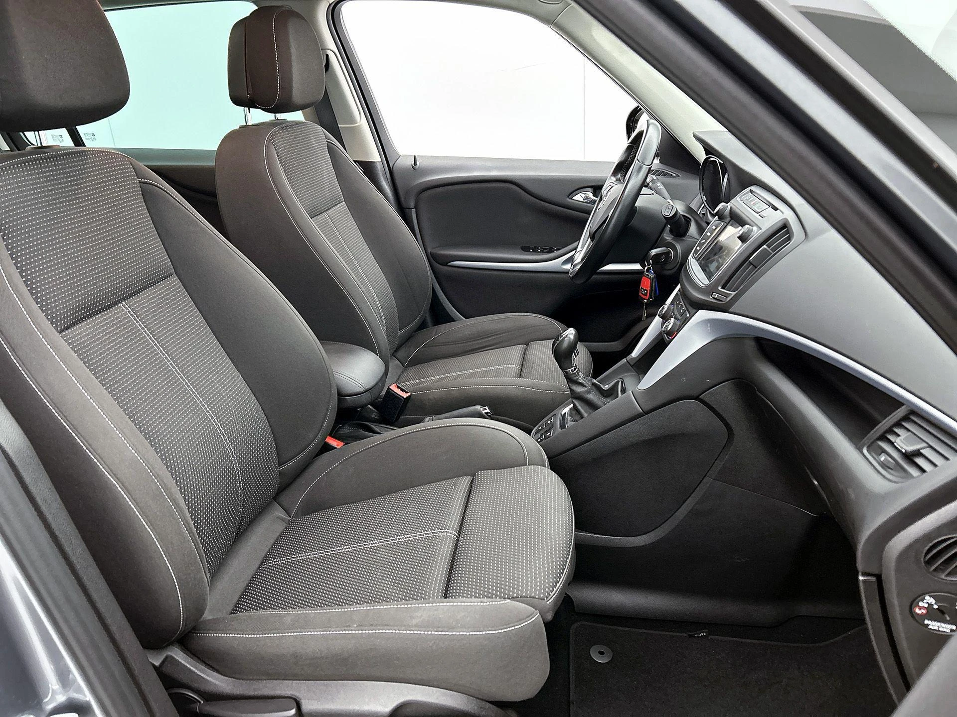 Opel-Zafira-image-39