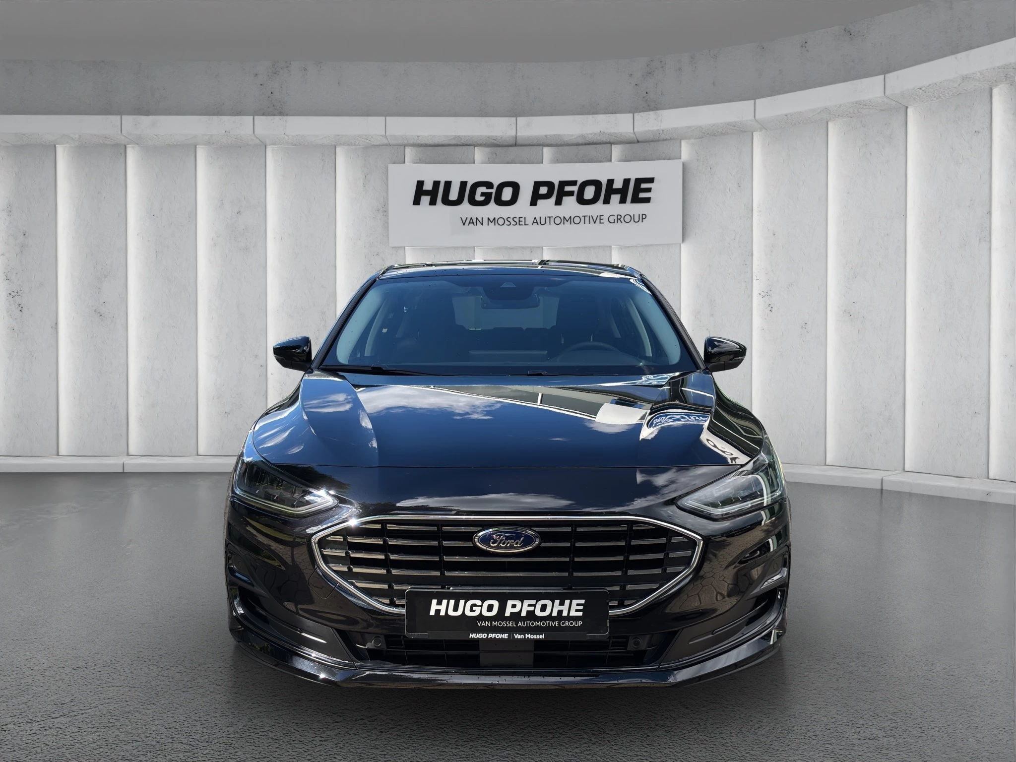Ford Focus Titanium Edition Limousine Automatik & Panoramadach *HEZ Aktion Lieferung bis 30.06.2026*