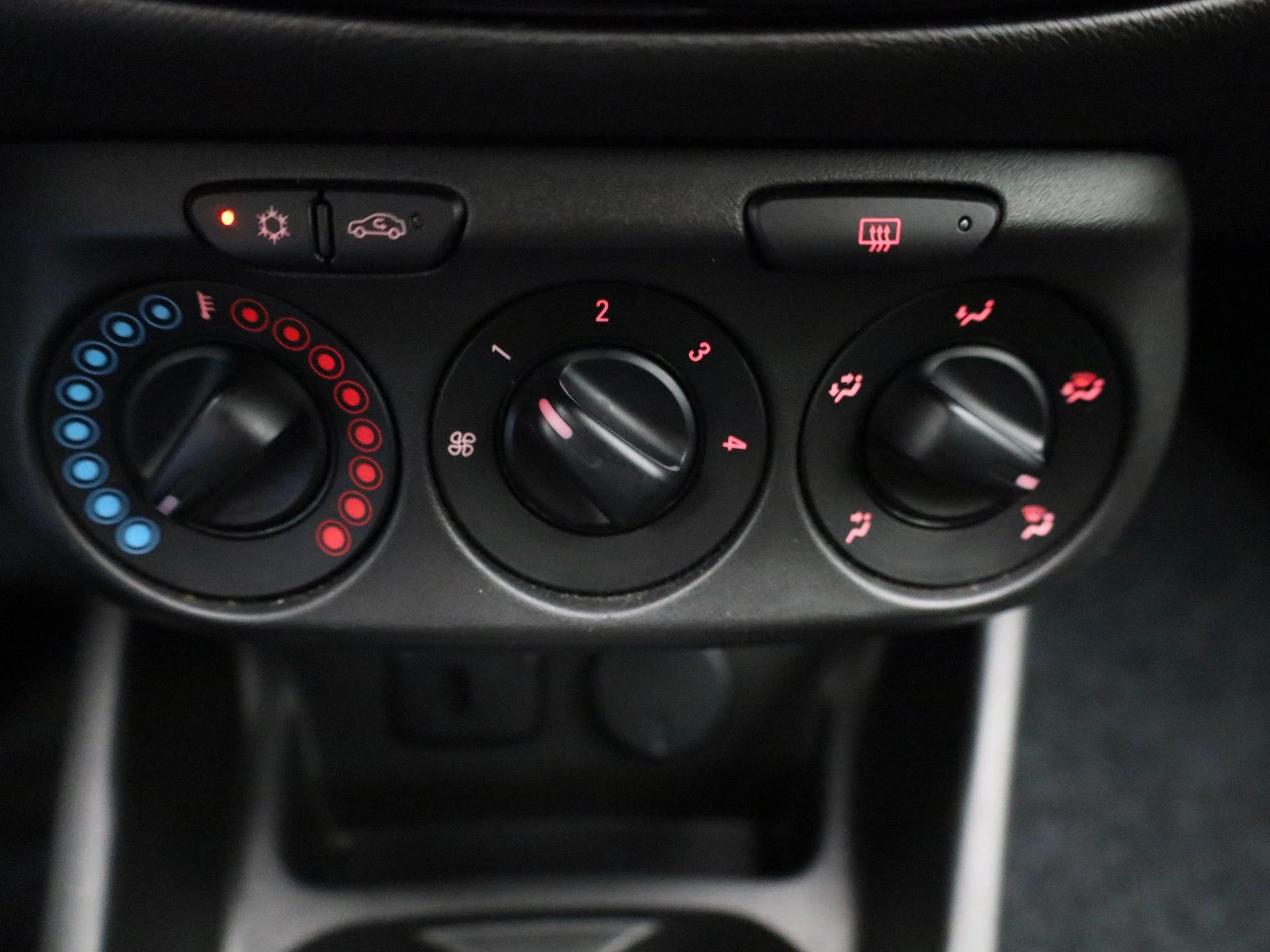 Opel-Corsa-image-18