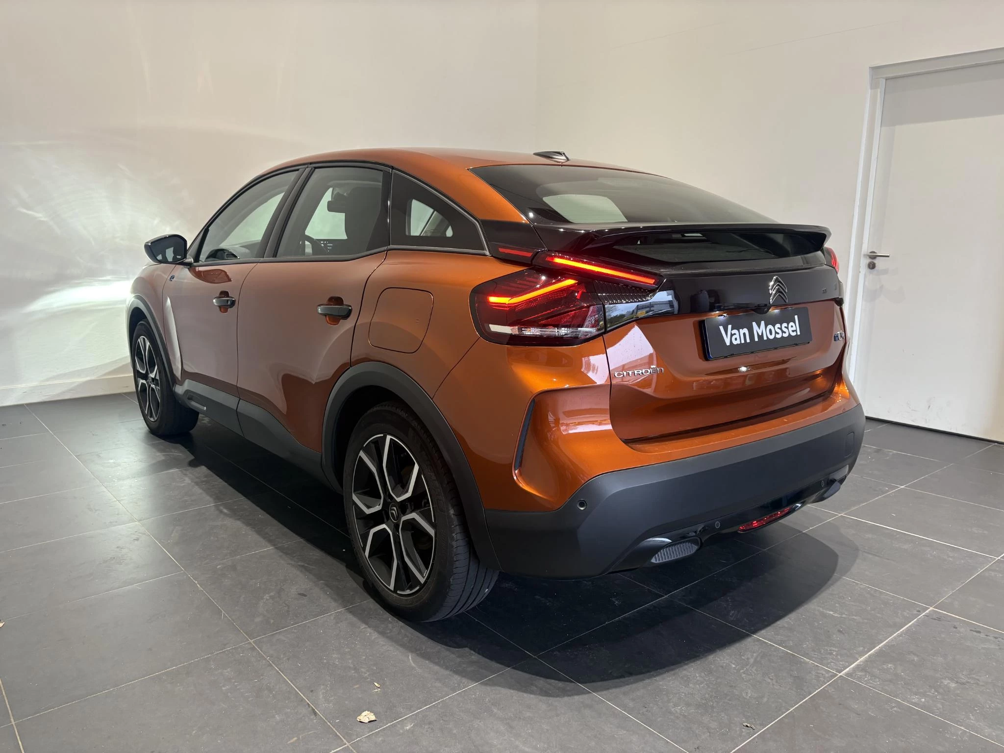 Citroën-ë-C4-image-4