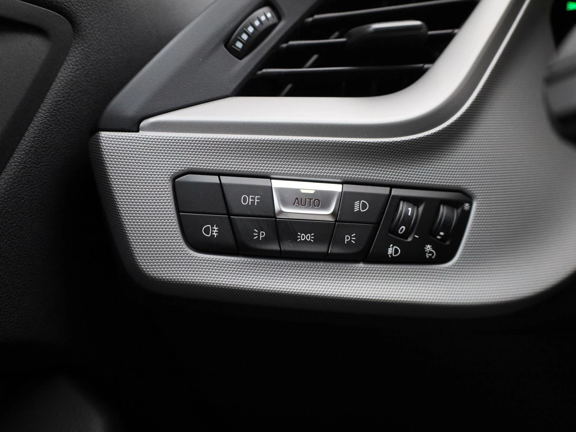 BMW-1 Reeks-image-22
