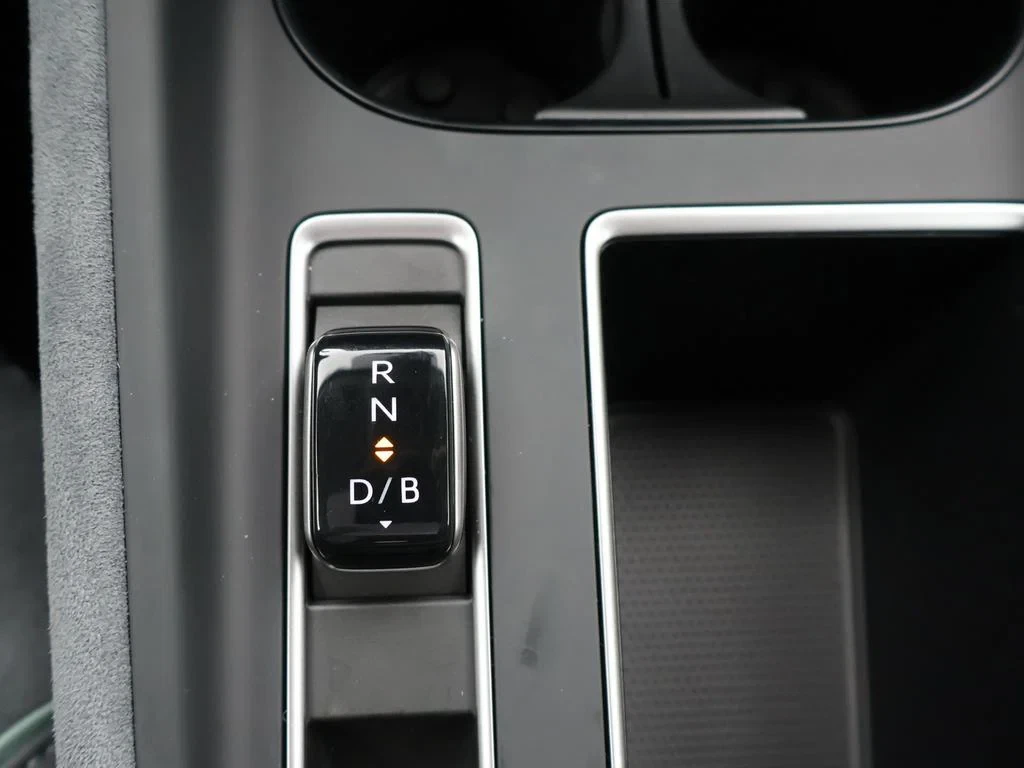 Škoda-Enyaq Coupe-image-25