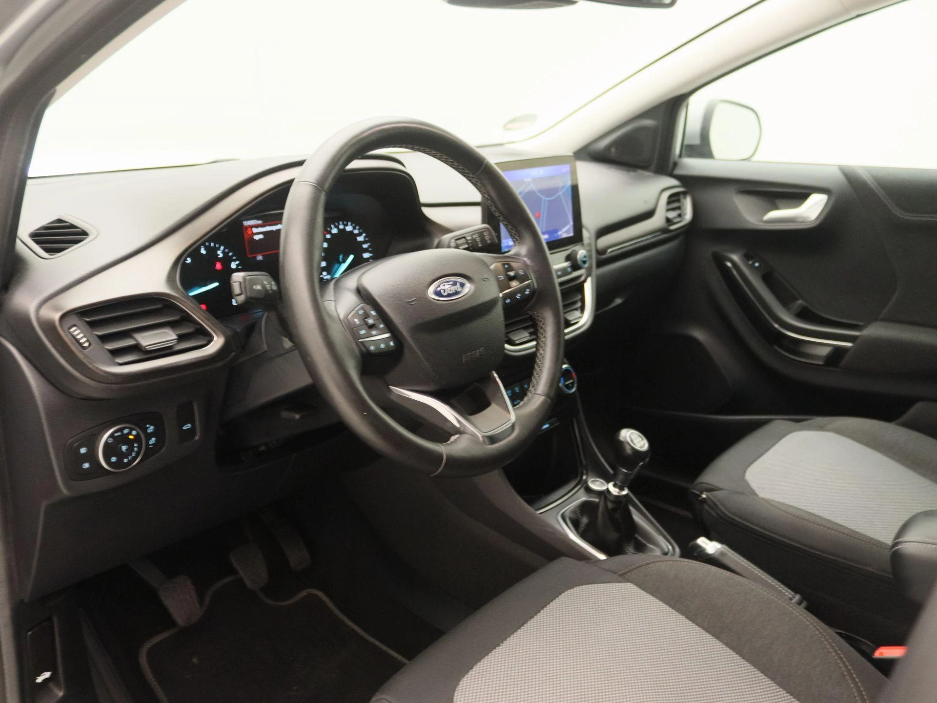 Ford-Puma-image-23