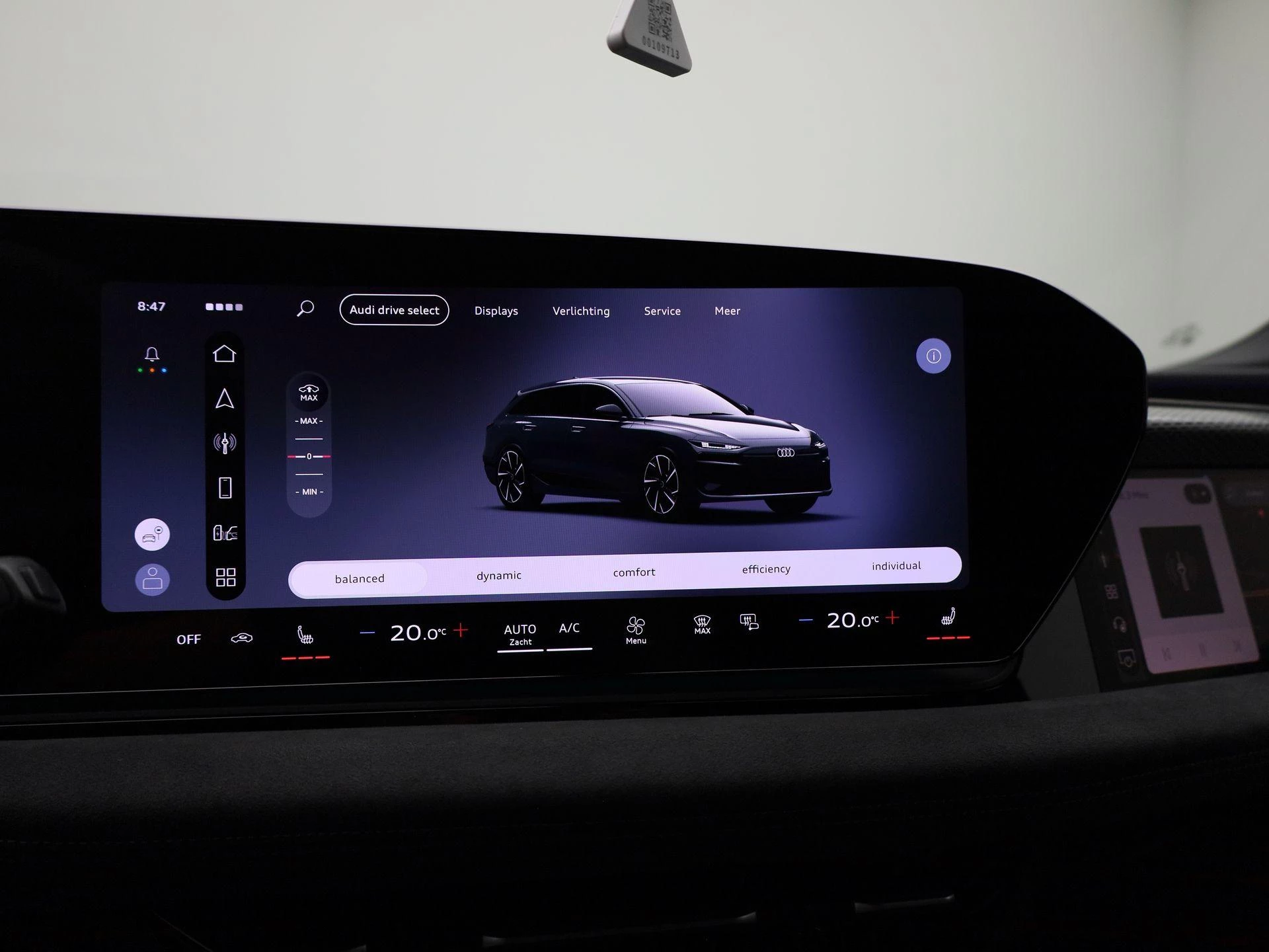 Audi-A6 Avant e-tron-image-30